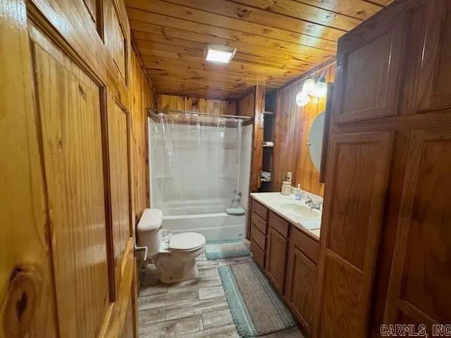 Property at 2401  Thida - Image 11