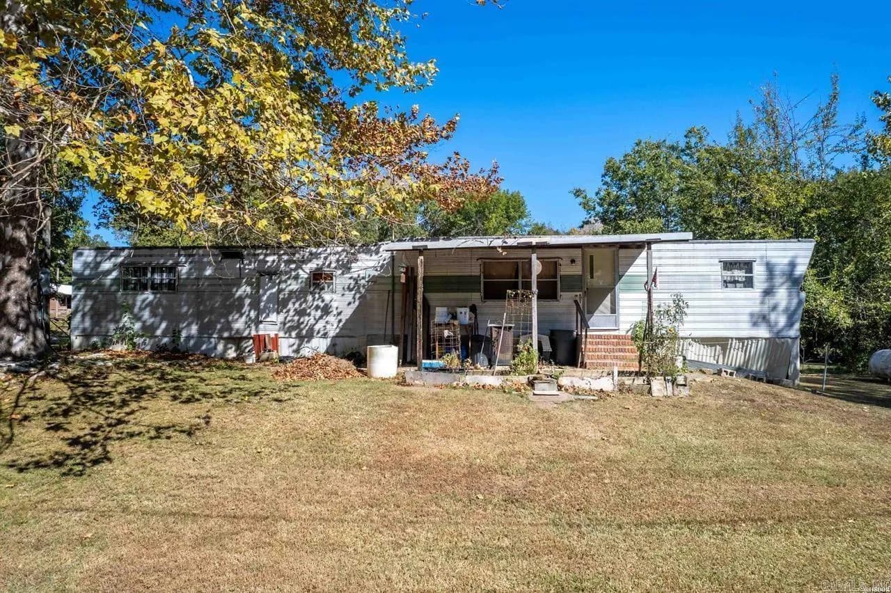 Property at 103 & 108  Decentia - Image 29