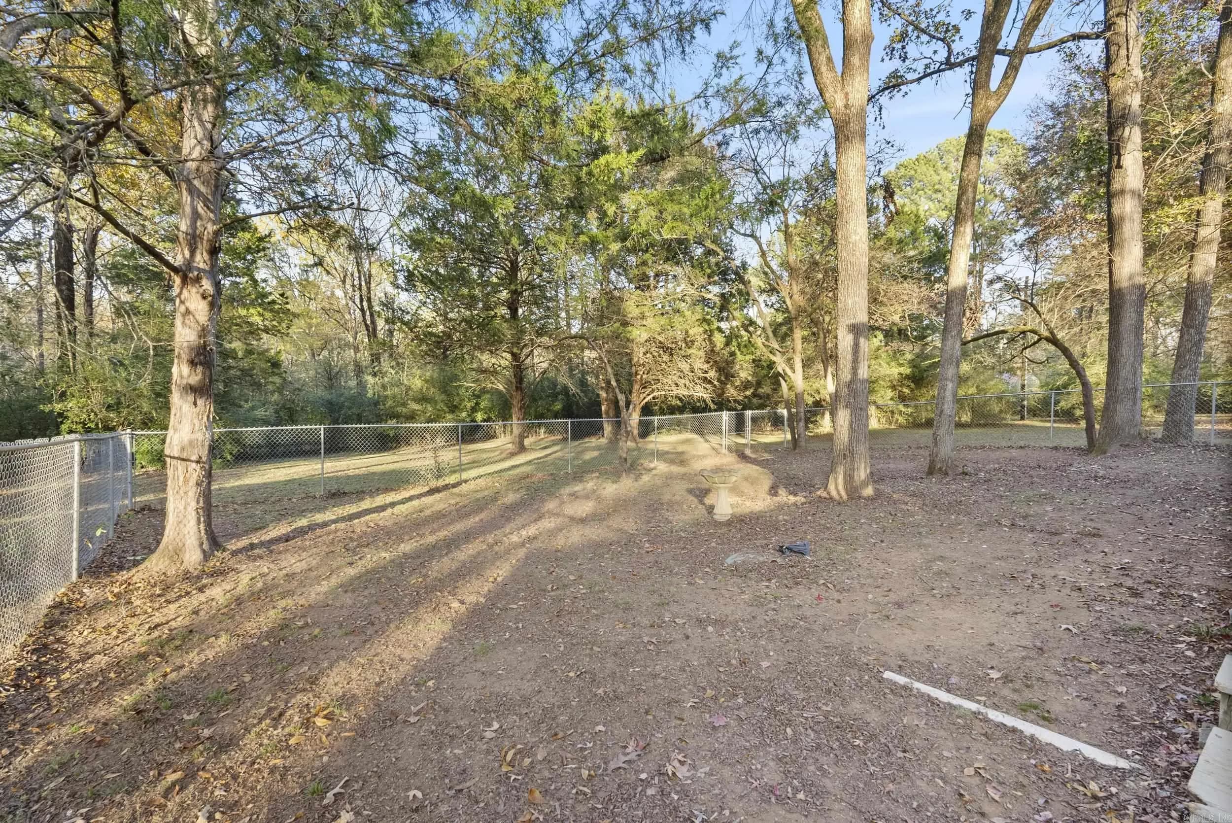 Property at 20  Caddo - Image 38