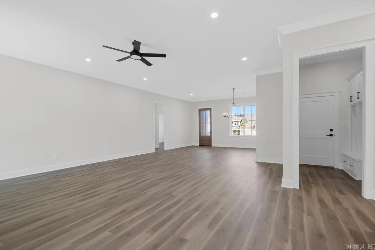 Property at 533  Valley oak dr - Image 10