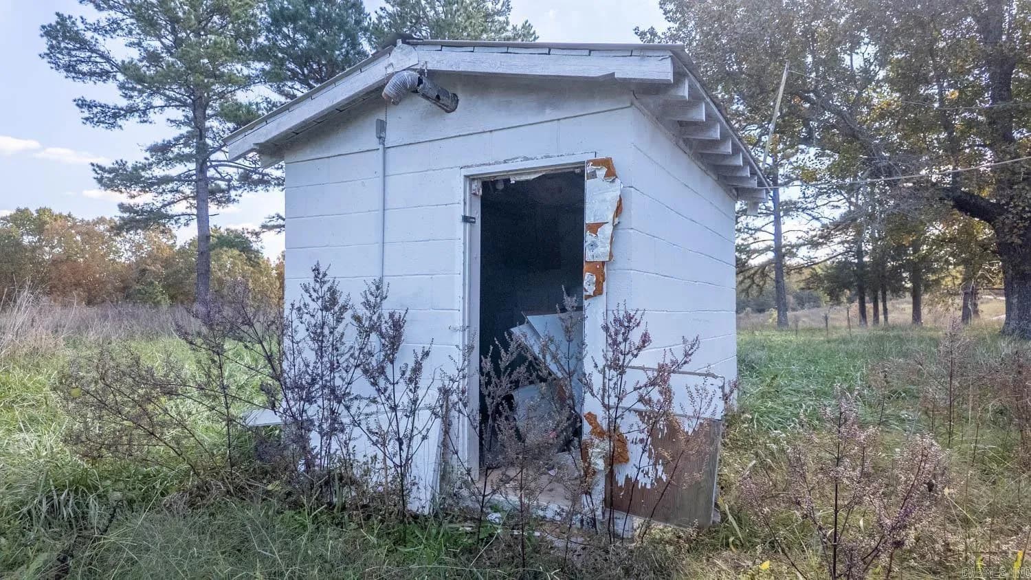 Property at 2427  M highway - Image 21