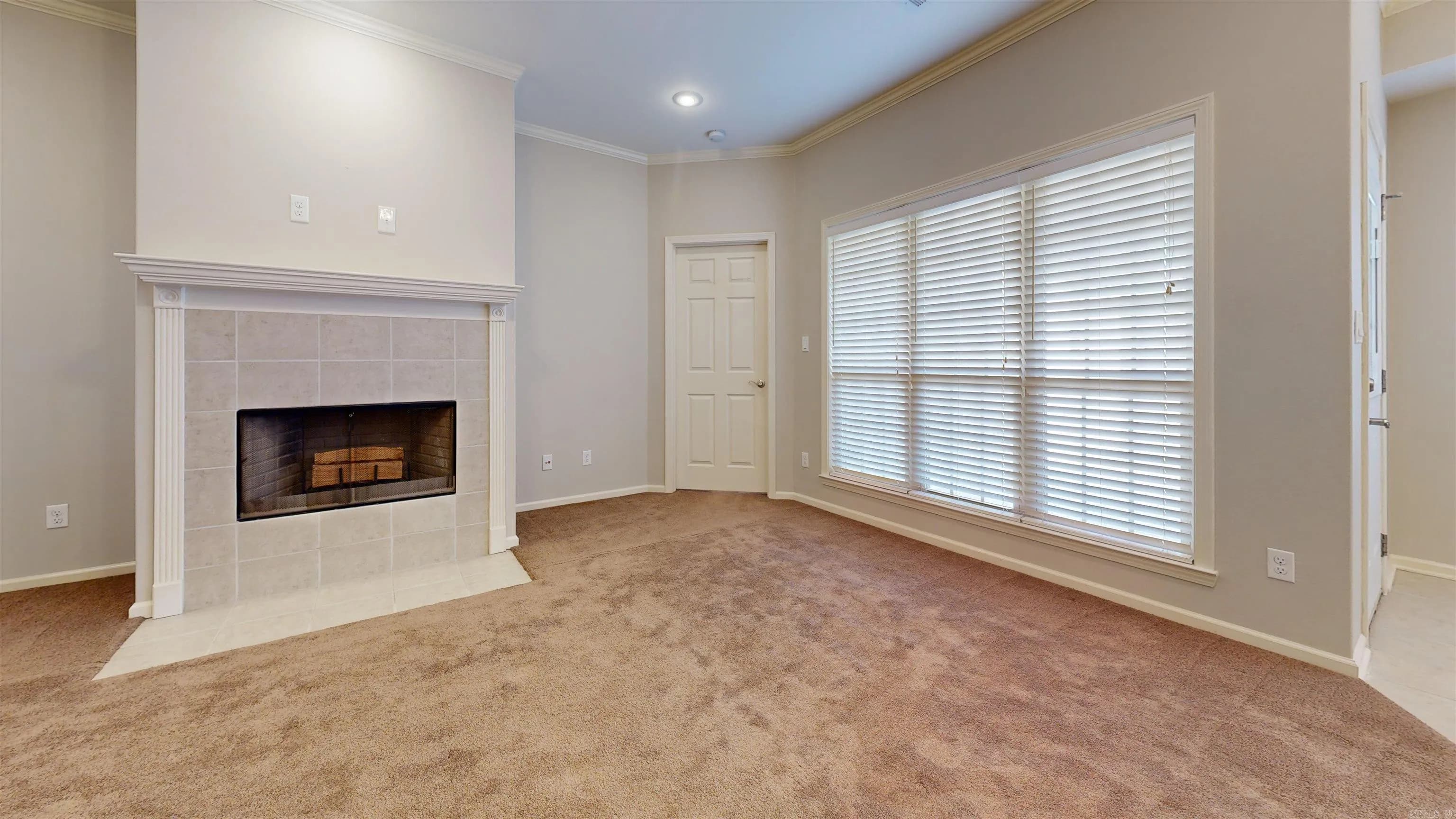 Property at 203  Congressional - Image 31