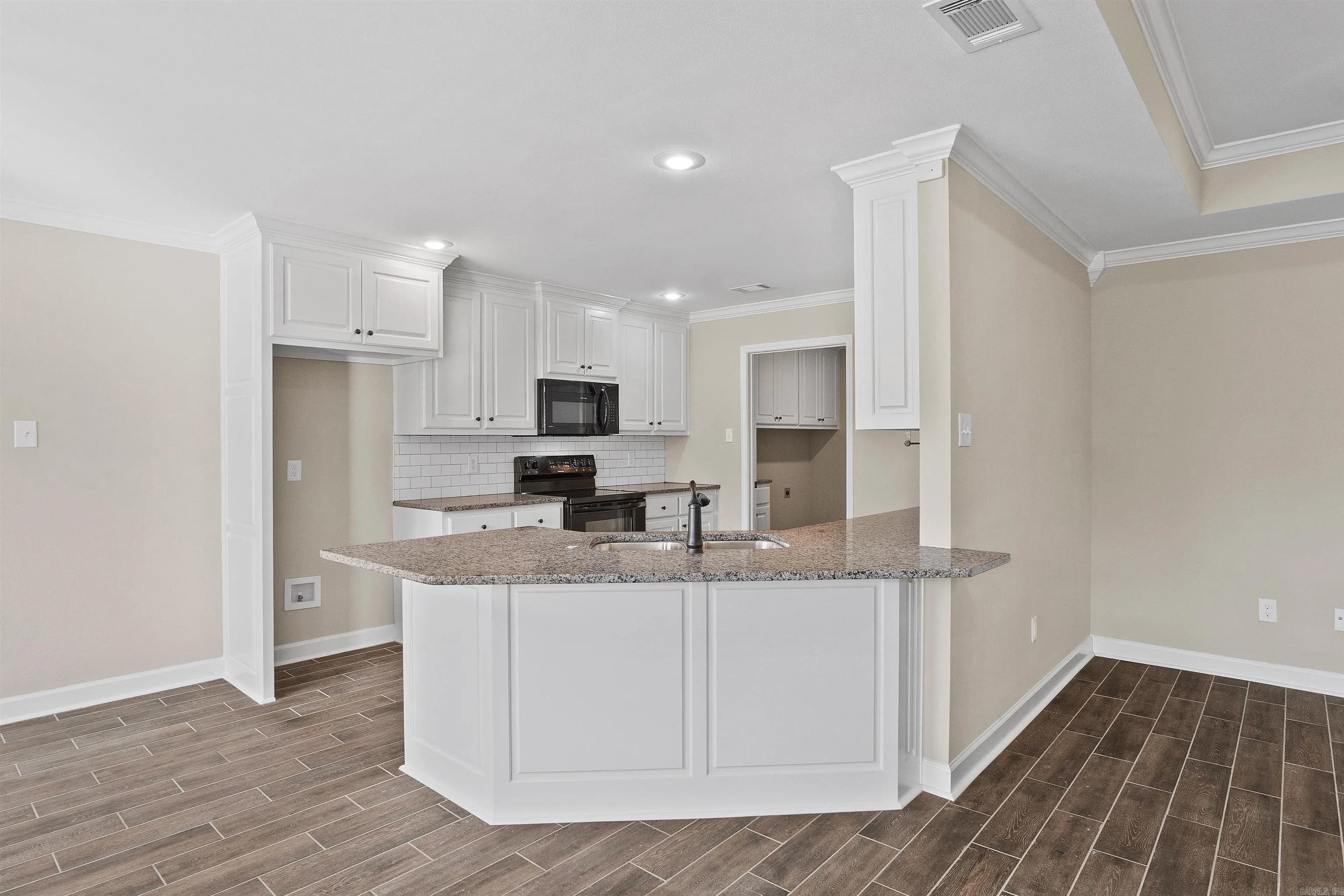 Property at 8240  Nora ln - Image 12