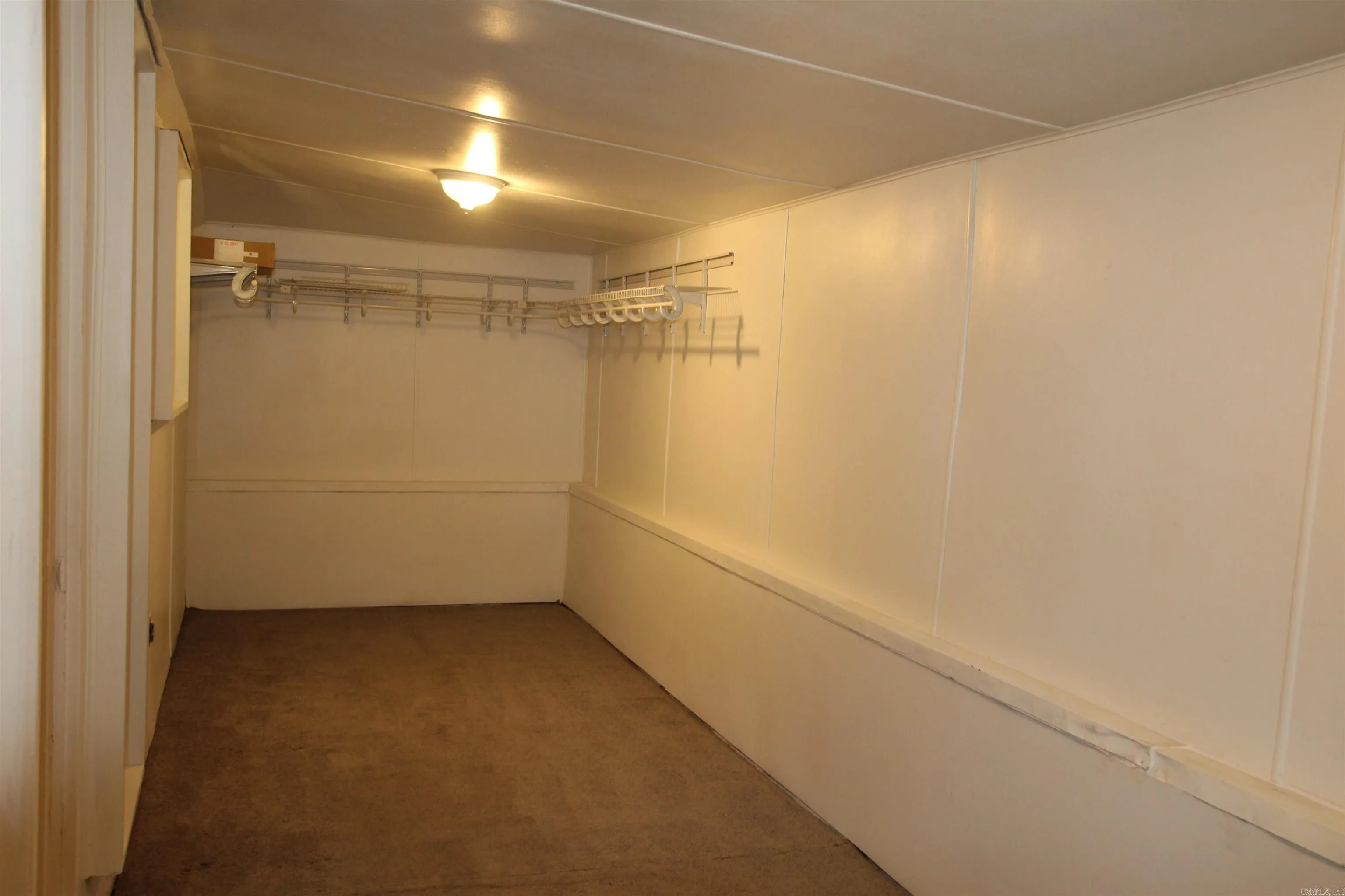 Property at 918 S Erie - Image 30