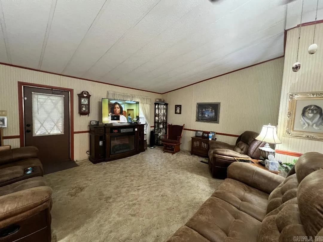 Property at 1658  Avalon - Image 39