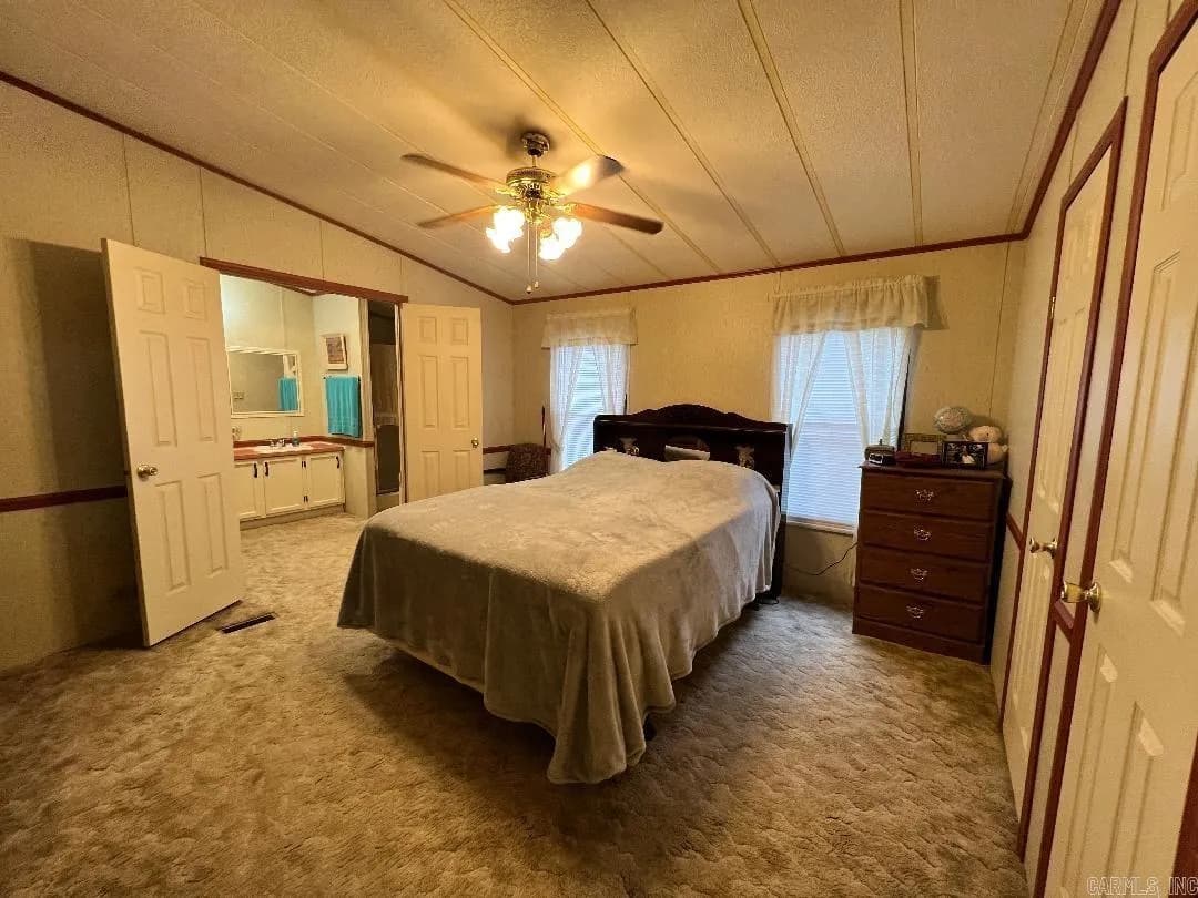 Property at 1658  Avalon - Image 46