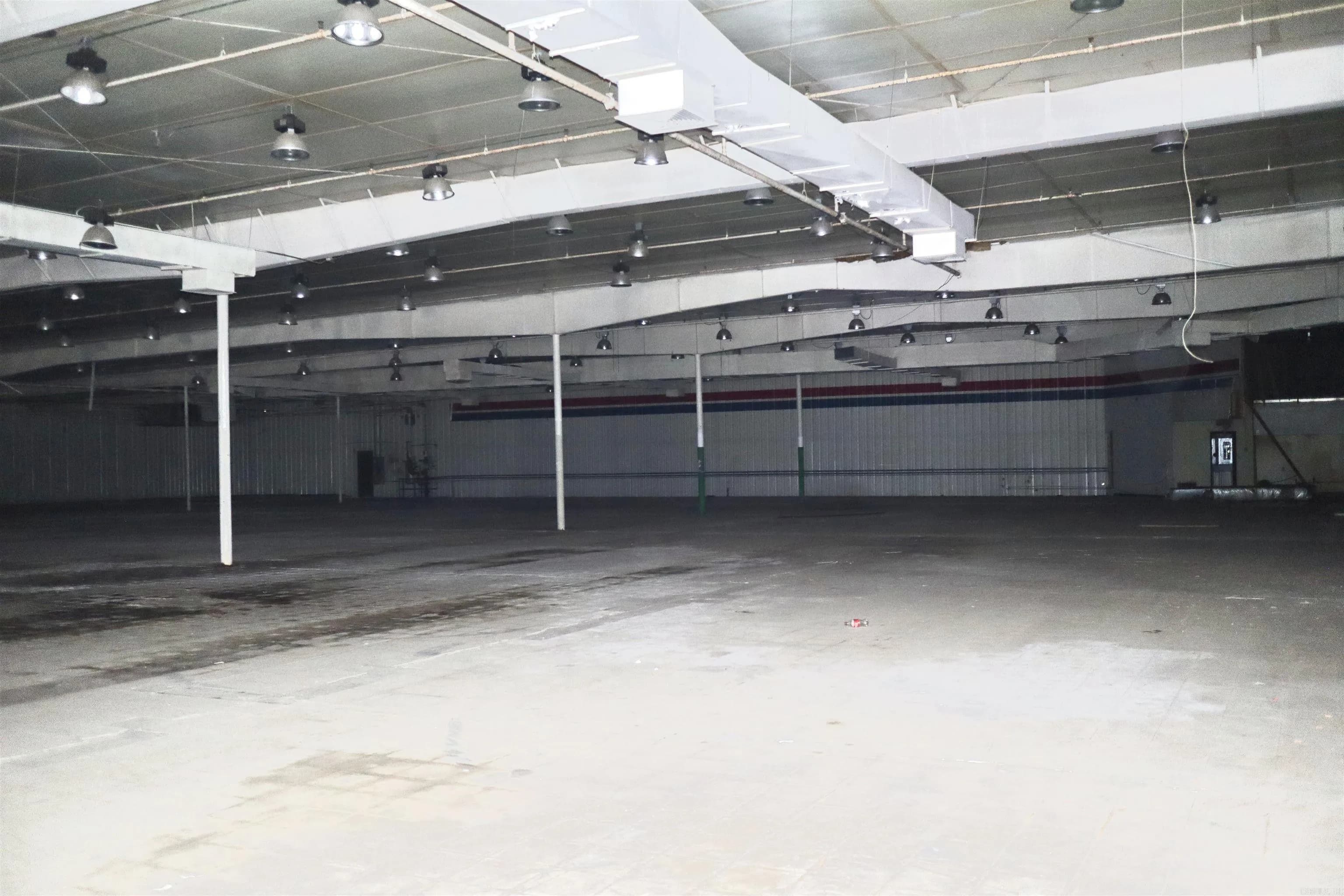 Property at 956 E Main st - Image 4
