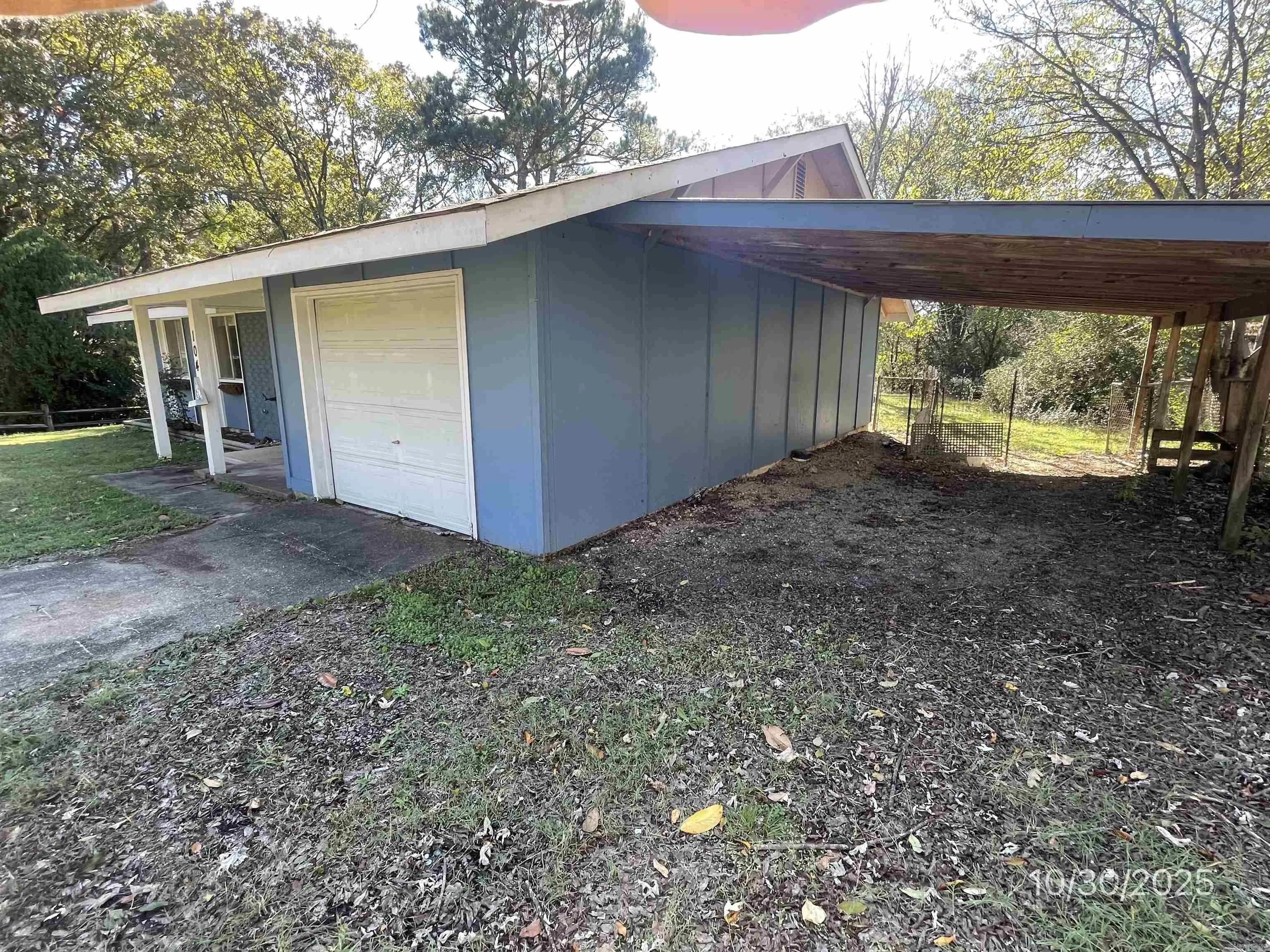 Property at 104  Persant - Image 13