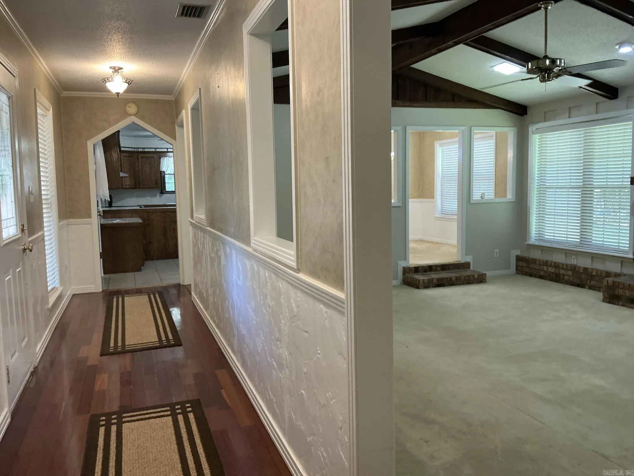 Property at 127 S Dogwood - Image 9