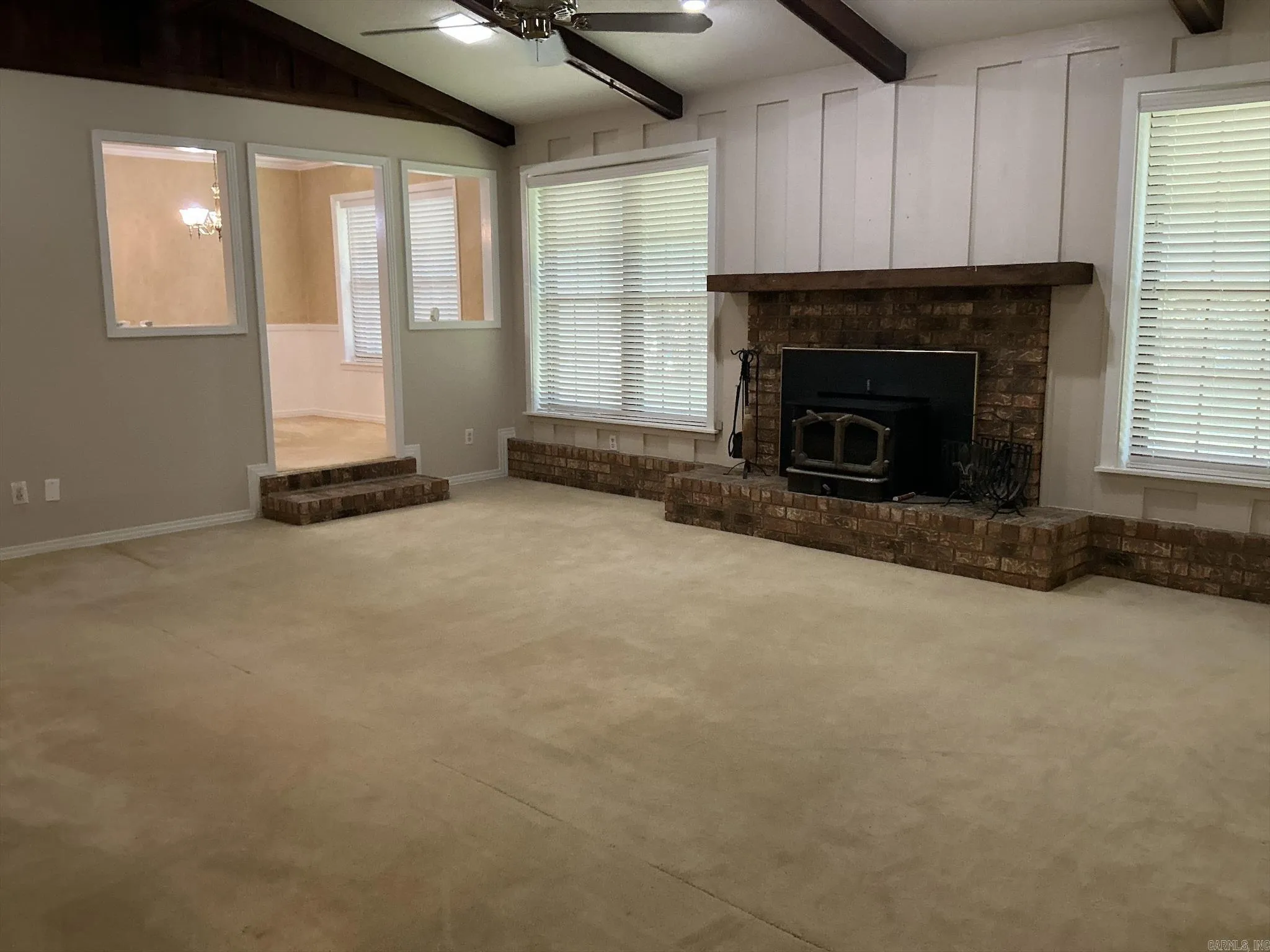 Property at 127 S Dogwood - Image 12