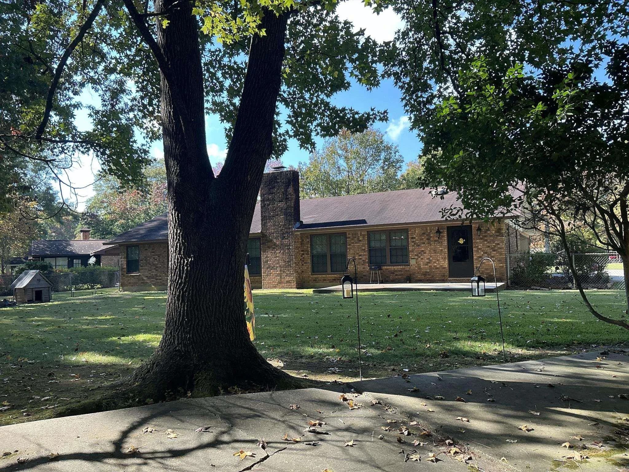 Property at 127 S Dogwood - Image 35