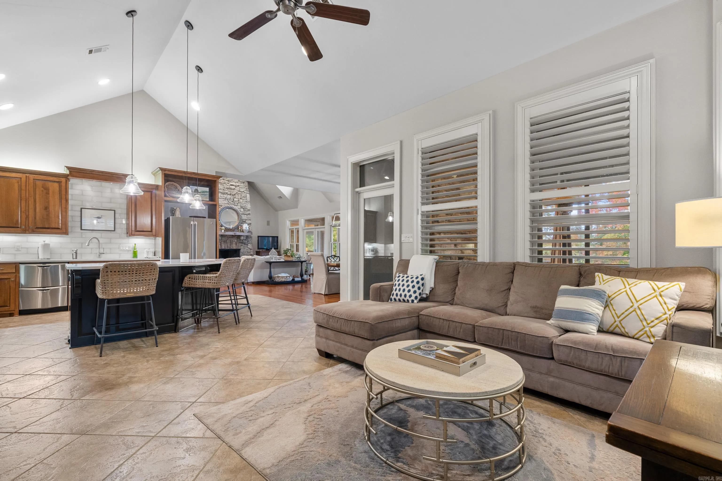 Property at 446  Lotus - Image 31