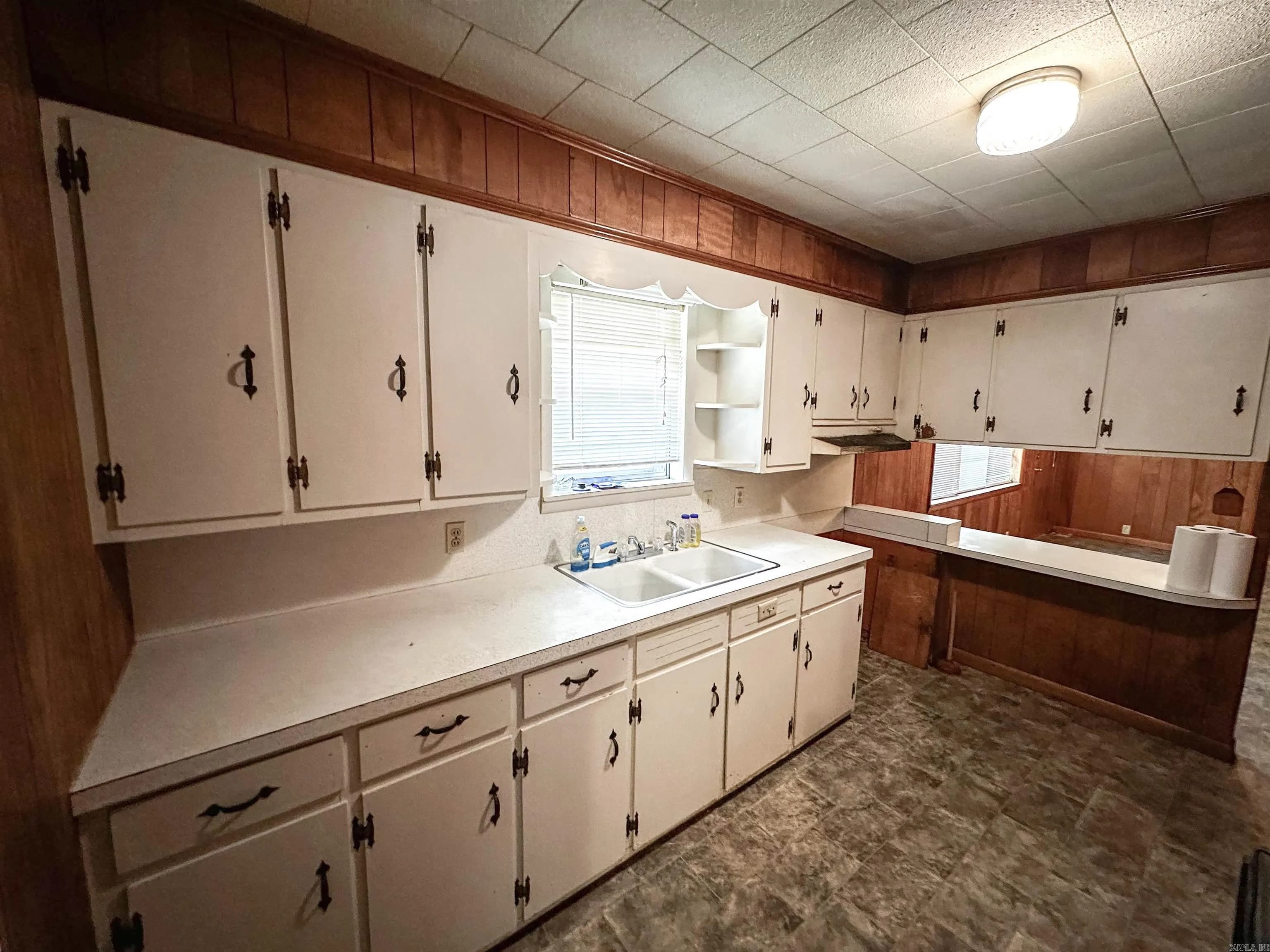 Property at 400 W Washington - Image 6