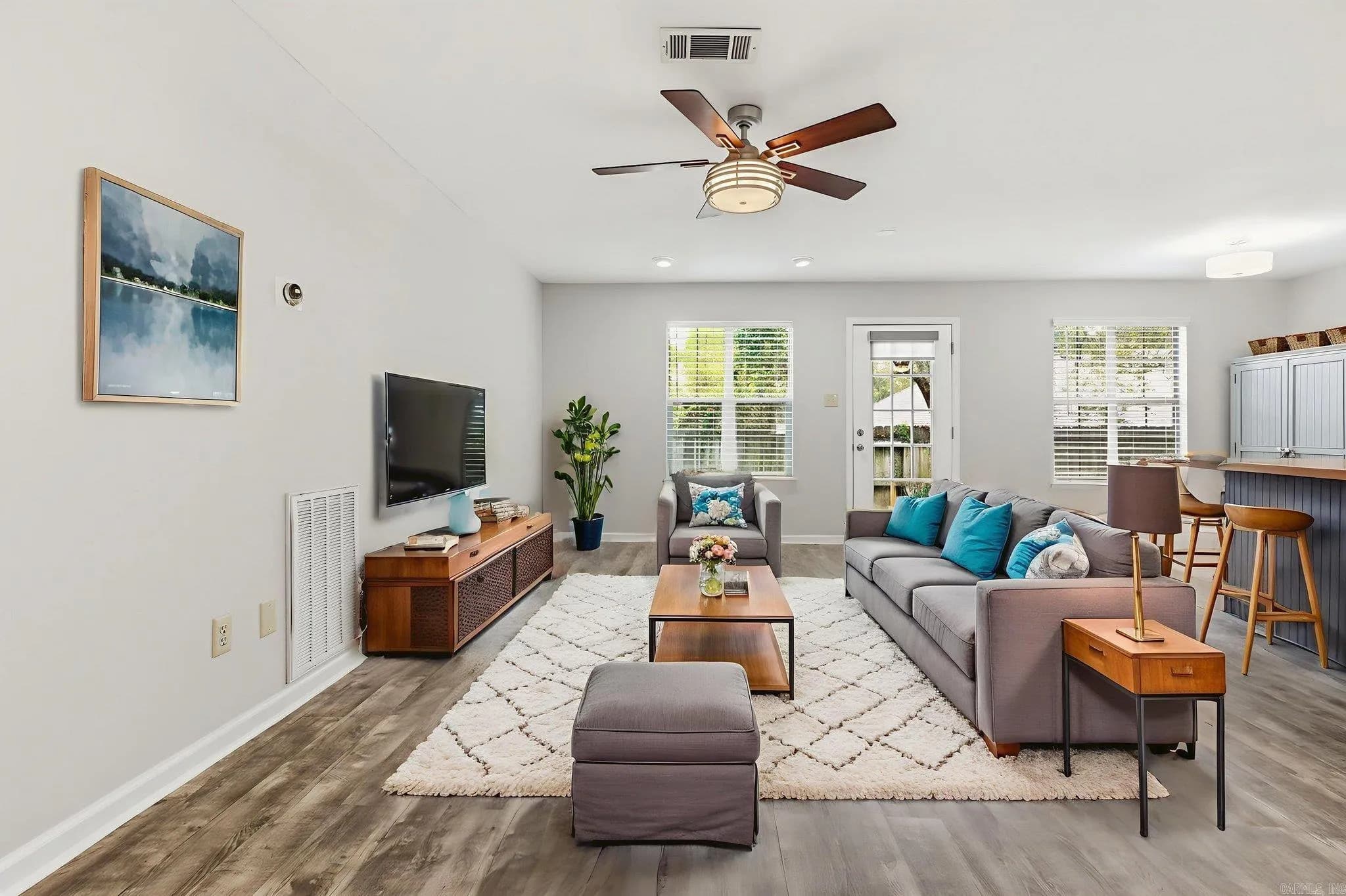 Property at 1315  Helen - Image 7