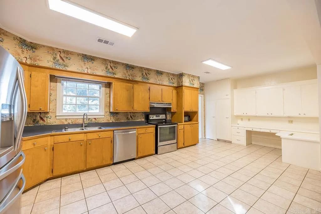 Property at 2105 E Main st - Image 12