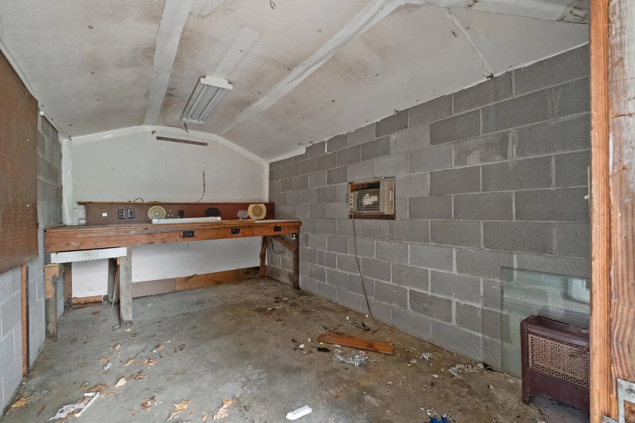 Property at 1416  Donaghey - Image 26