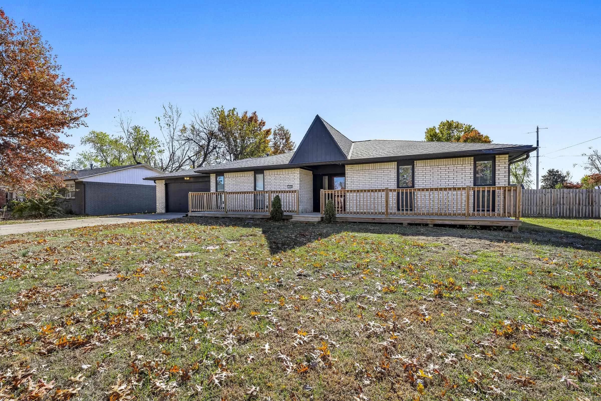 Property at 1408 W Callahan - Image 1