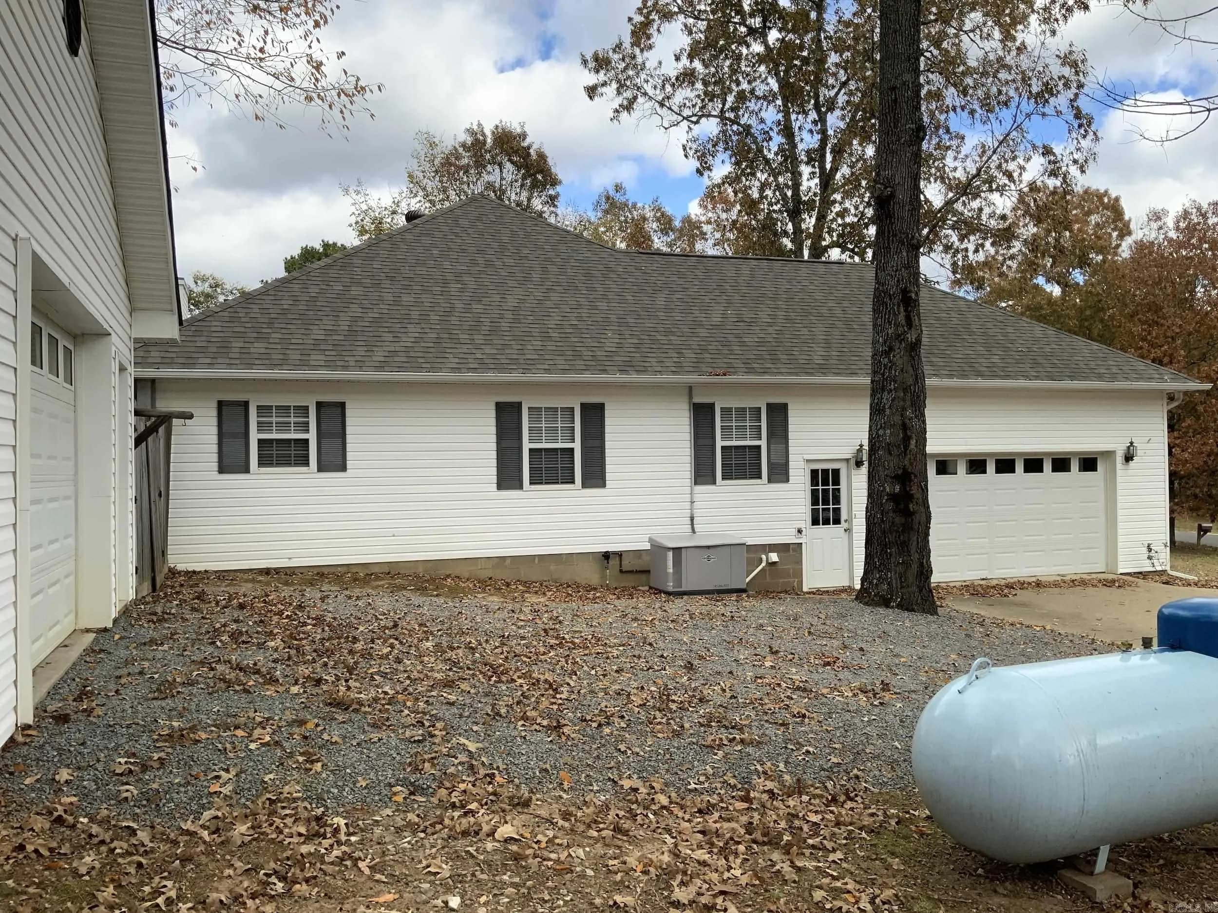 Property at 114  Stump - Image 31