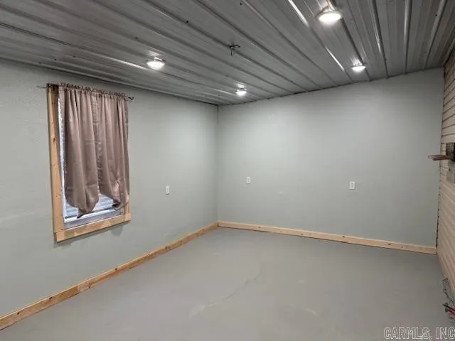 Property at 2109  Lee street - Image 14