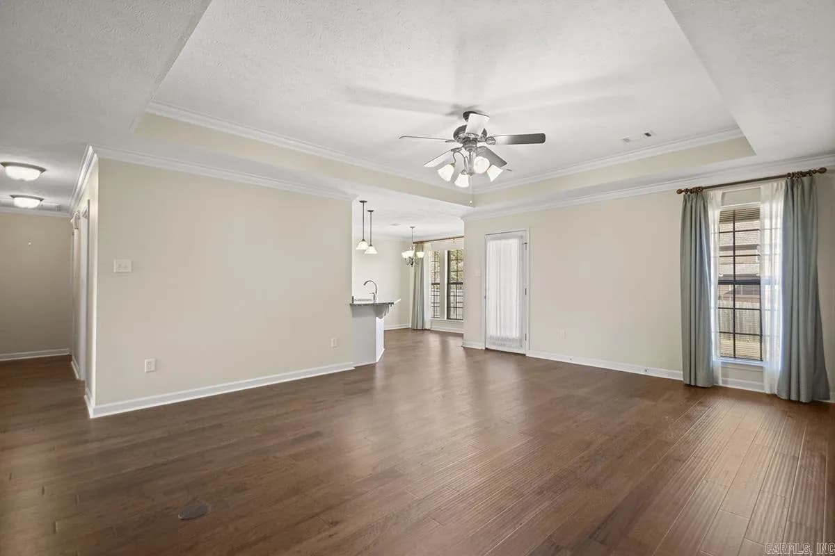 Property at 1210  Calloway - Image 9