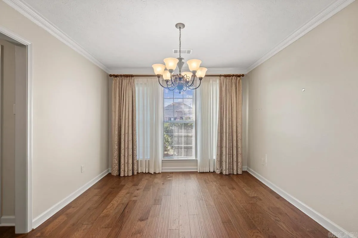 Property at 1210  Calloway - Image 6