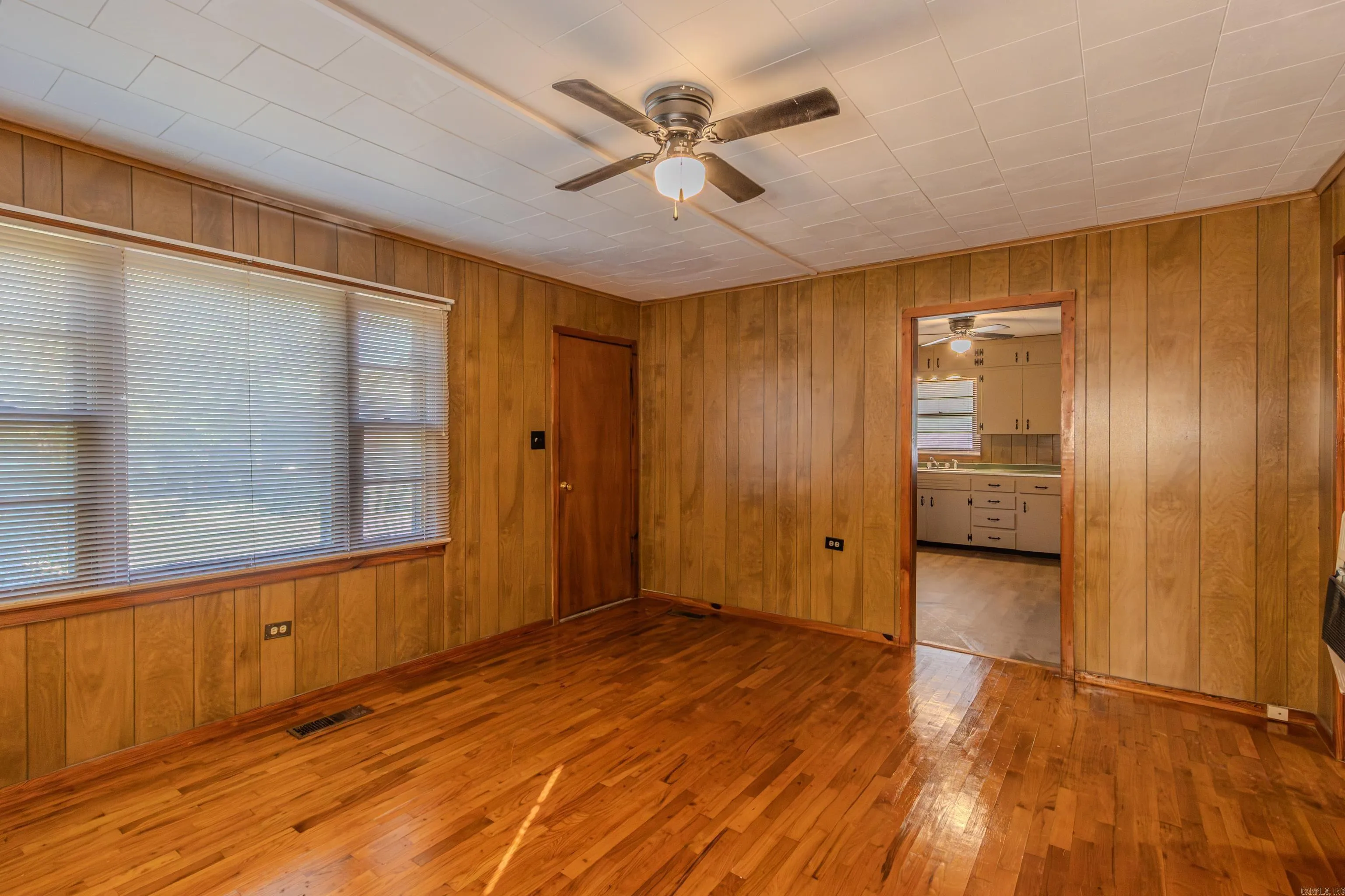 Property at 1405 S 9th - Image 12