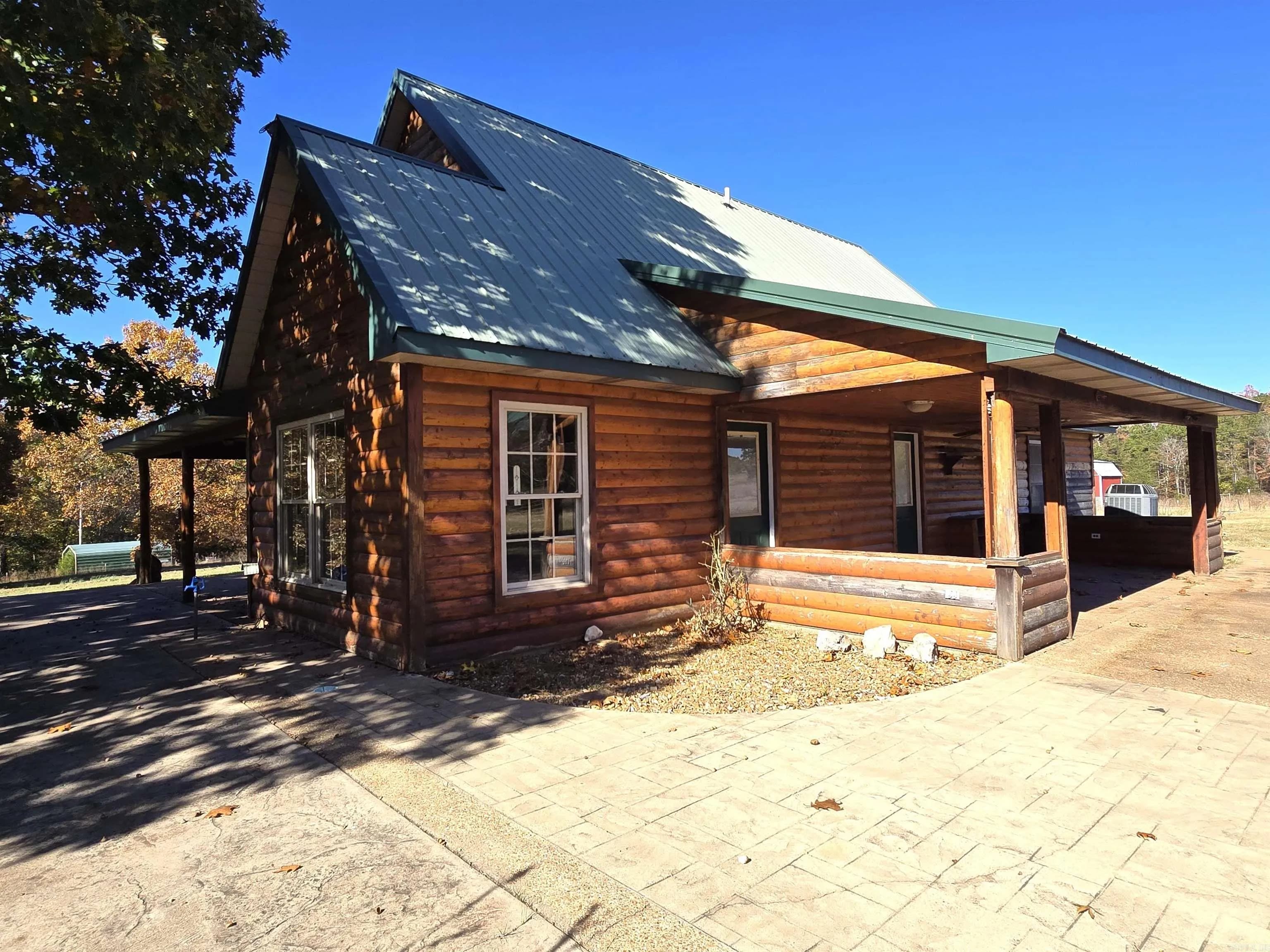 Property at 371  Mountain trail - Image 9