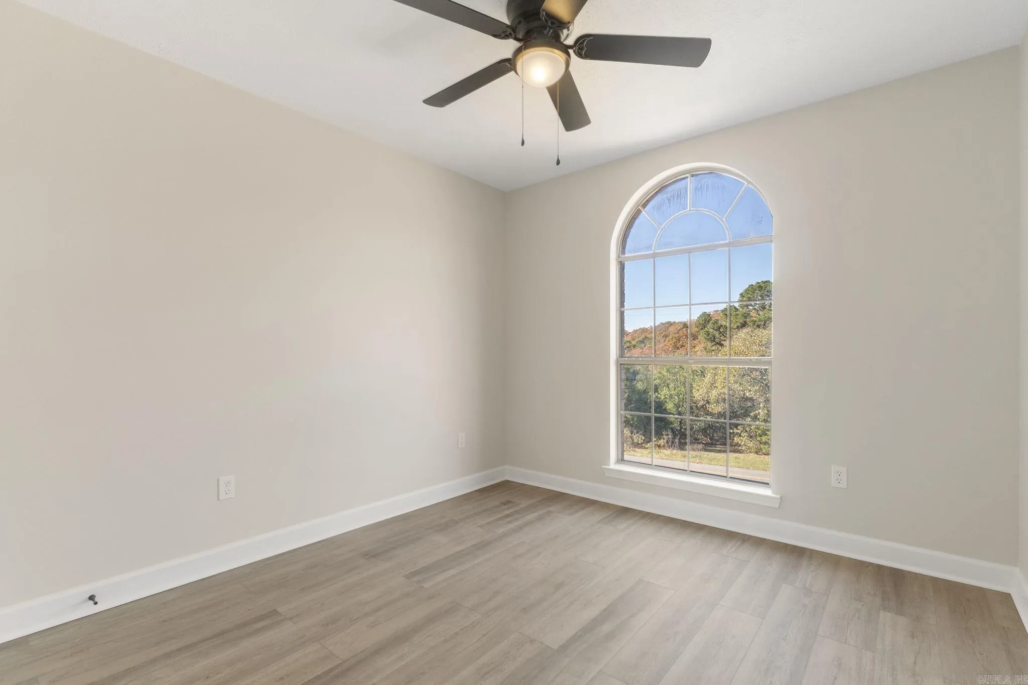 Property at 38  Windwood - Image 28