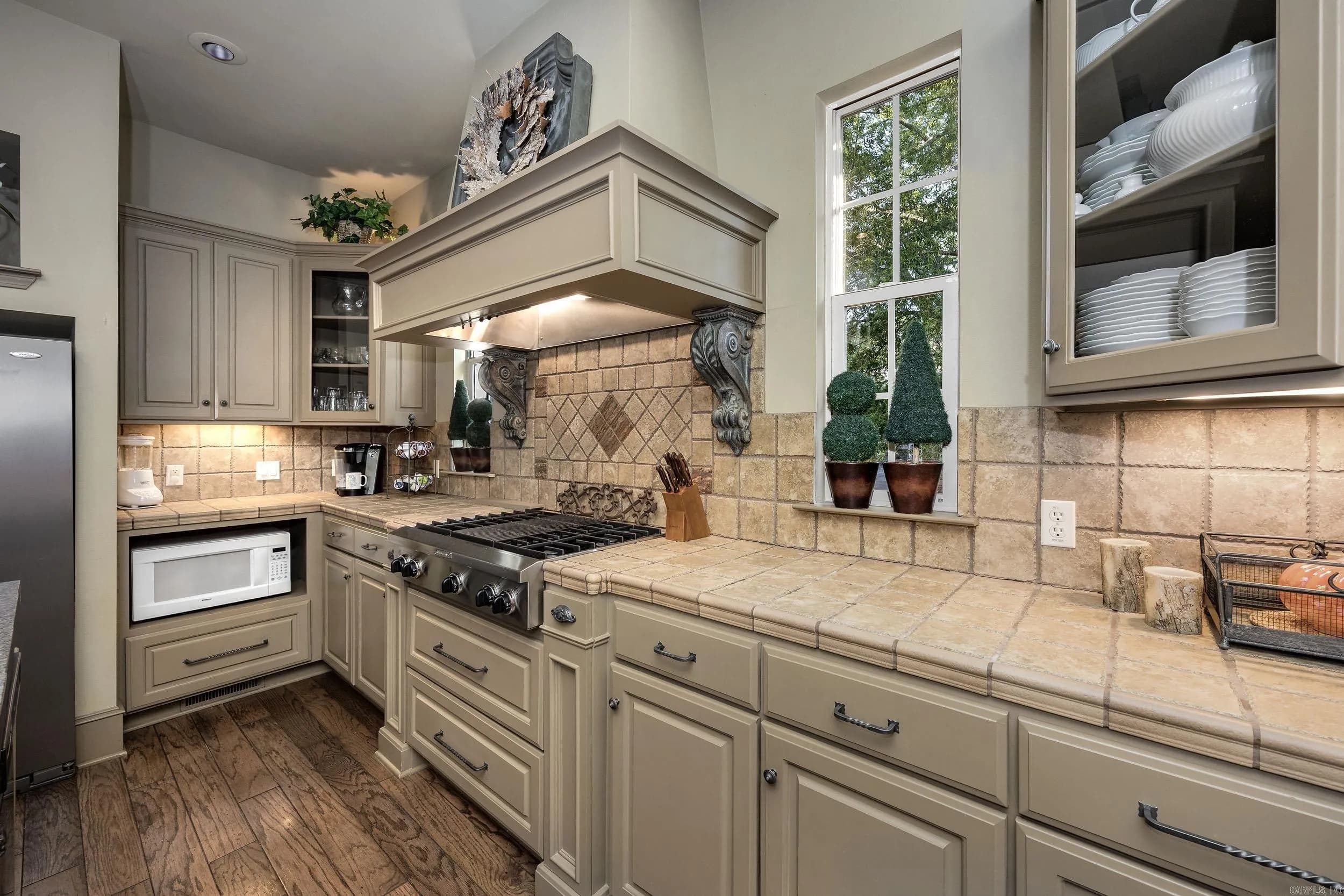 Property at 12  Cobblestone - Image 11