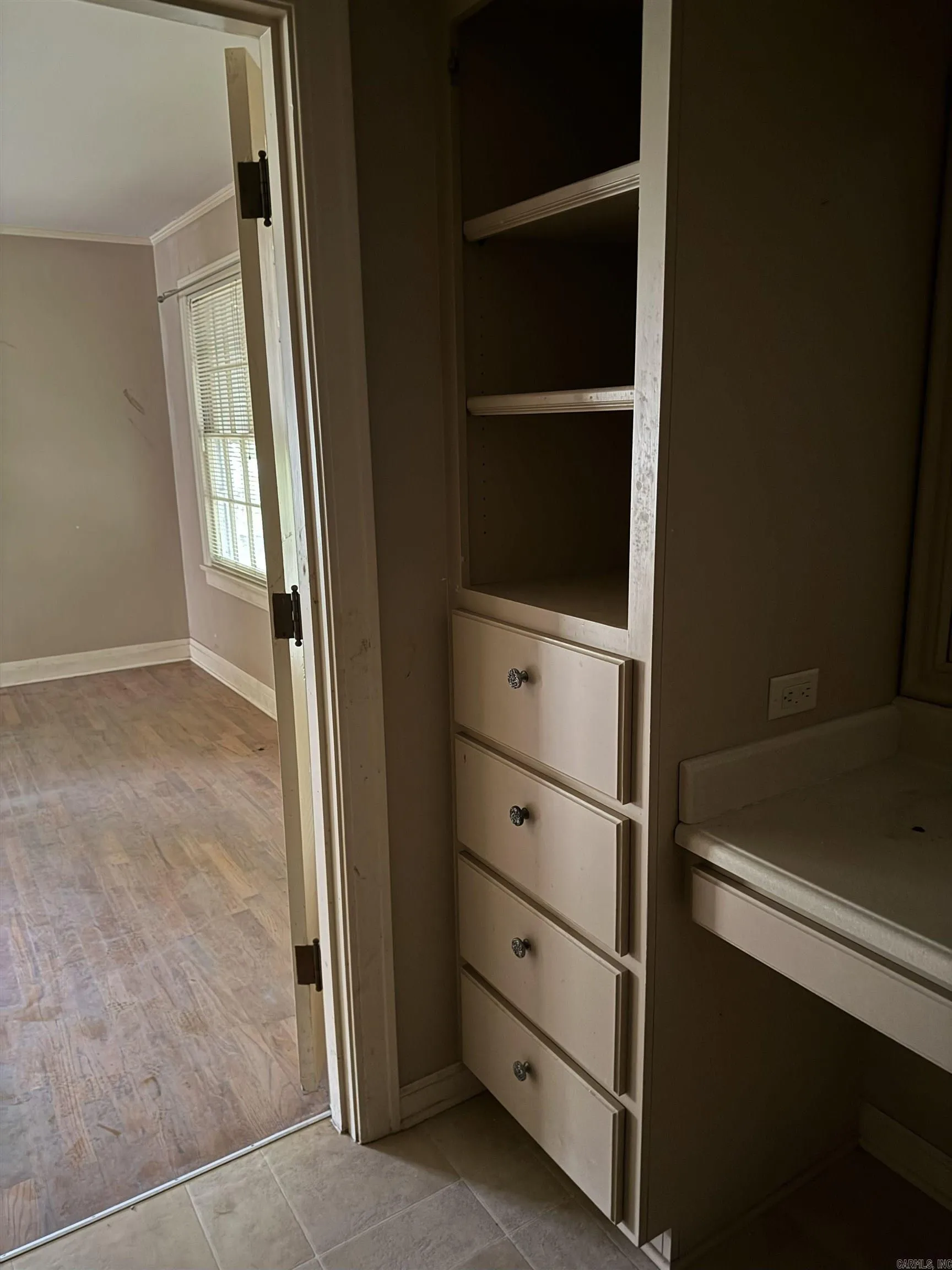 Property at 403 W Union - Image 50