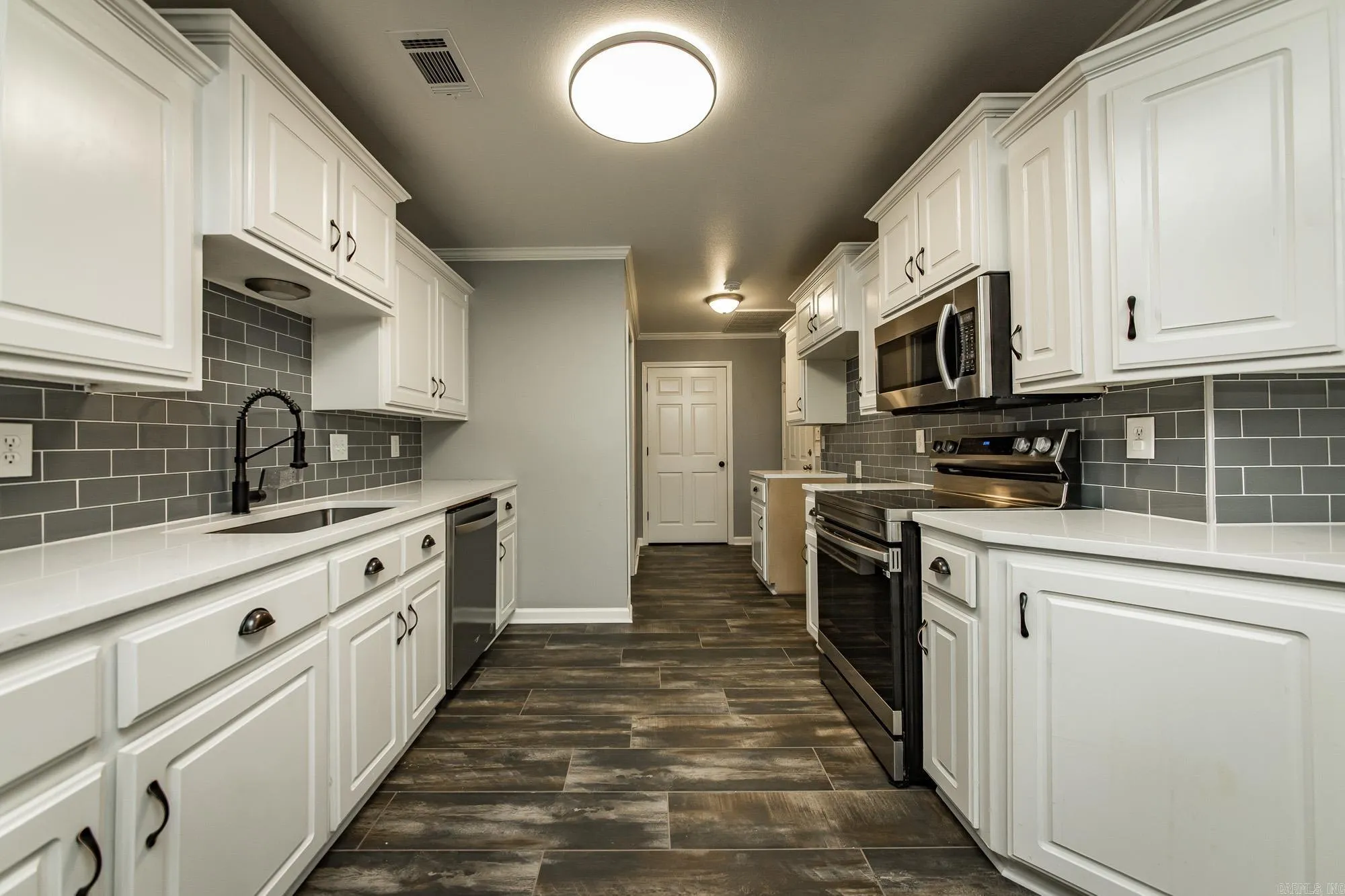 Property at 31  Newcastle - Image 12