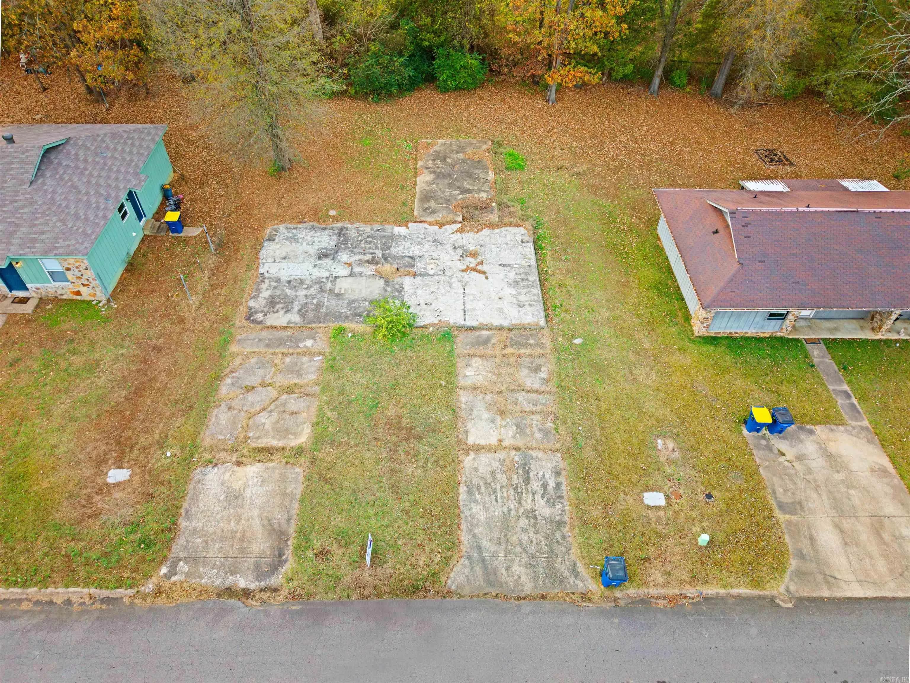 Property at 117 N A & b park - Image 4