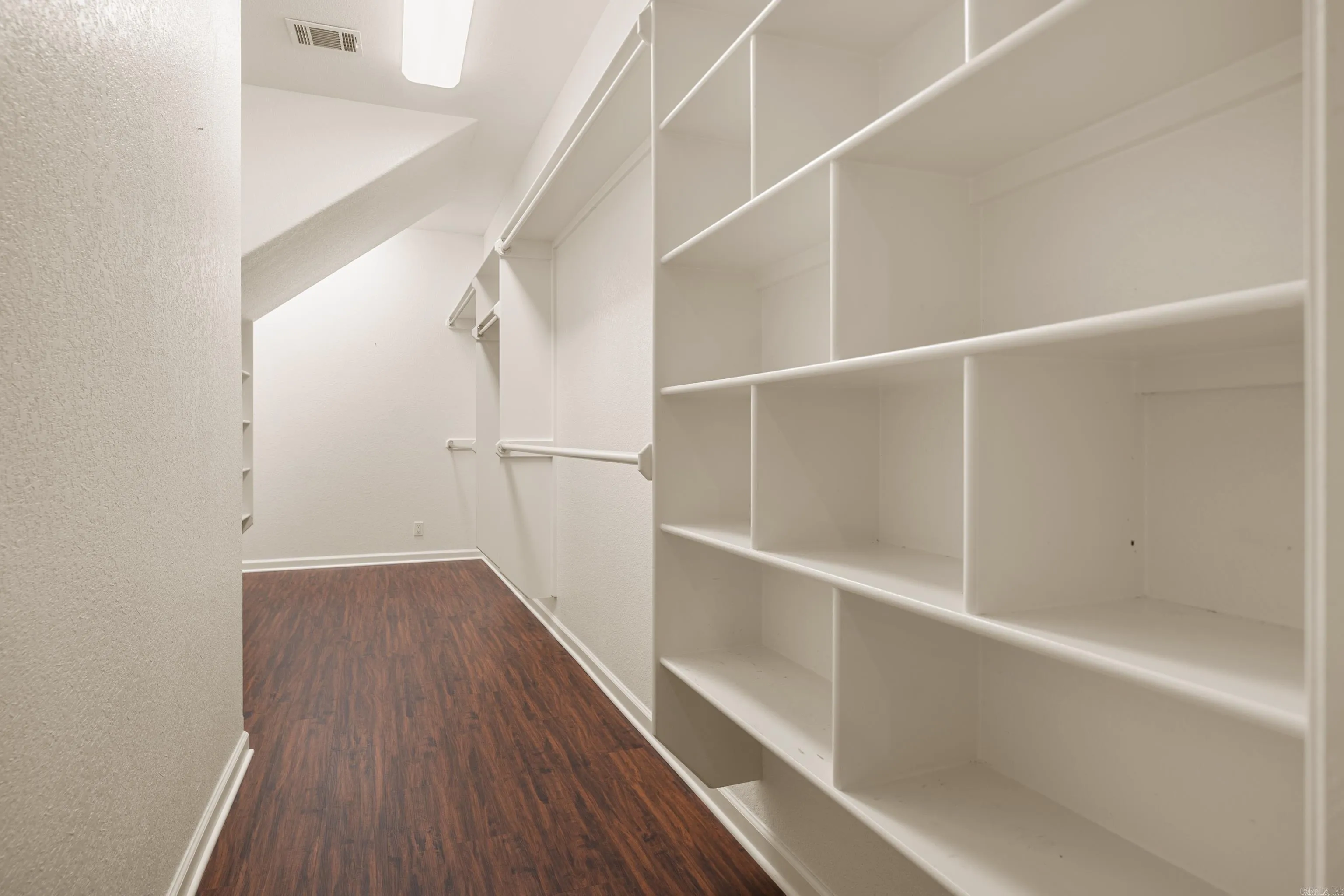Property at 140  Forest lakes - Image 28