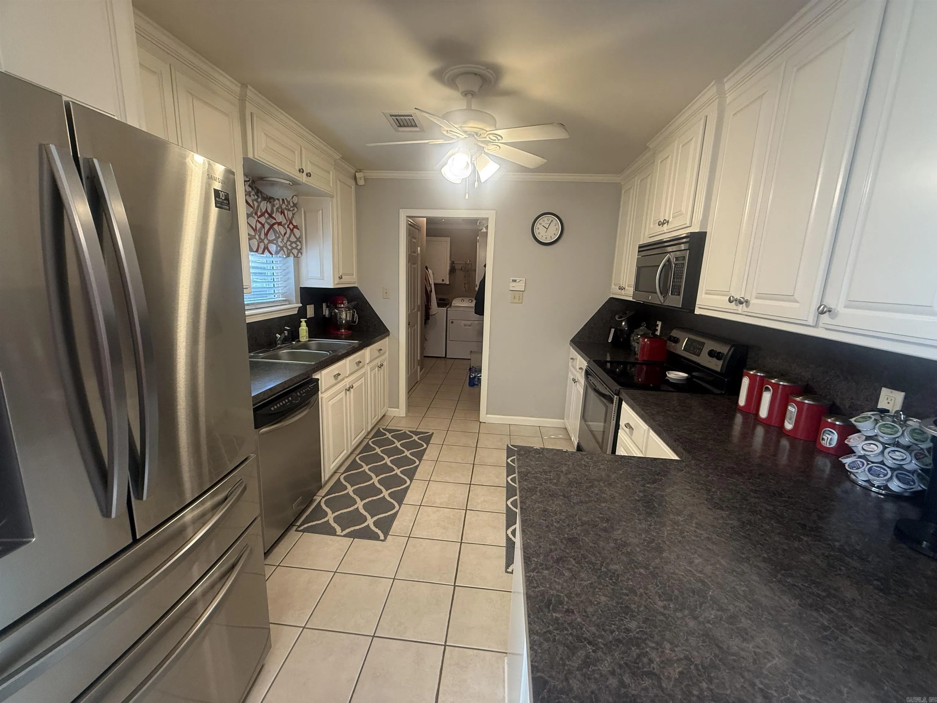 Property at 395  Fleetwood - Image 6