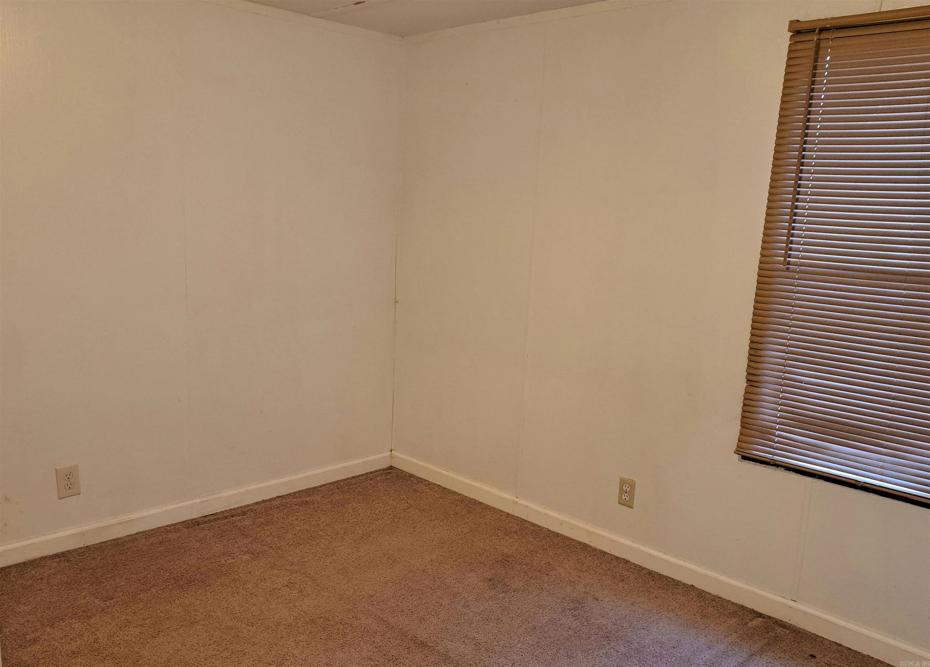Property at 14725  Chicot - Image 21