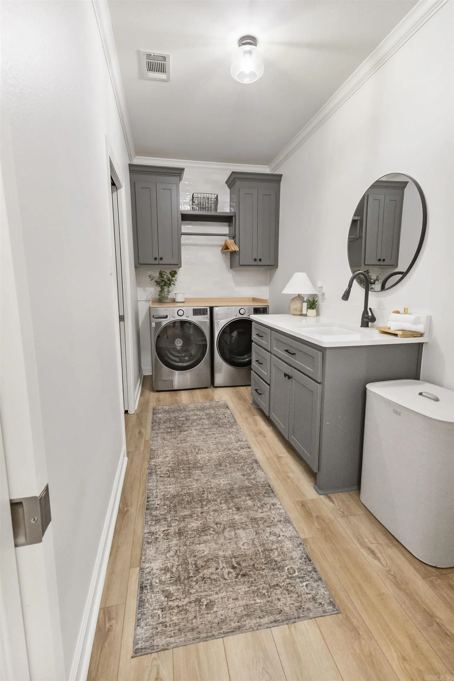 Property at 106  West end - Image 20
