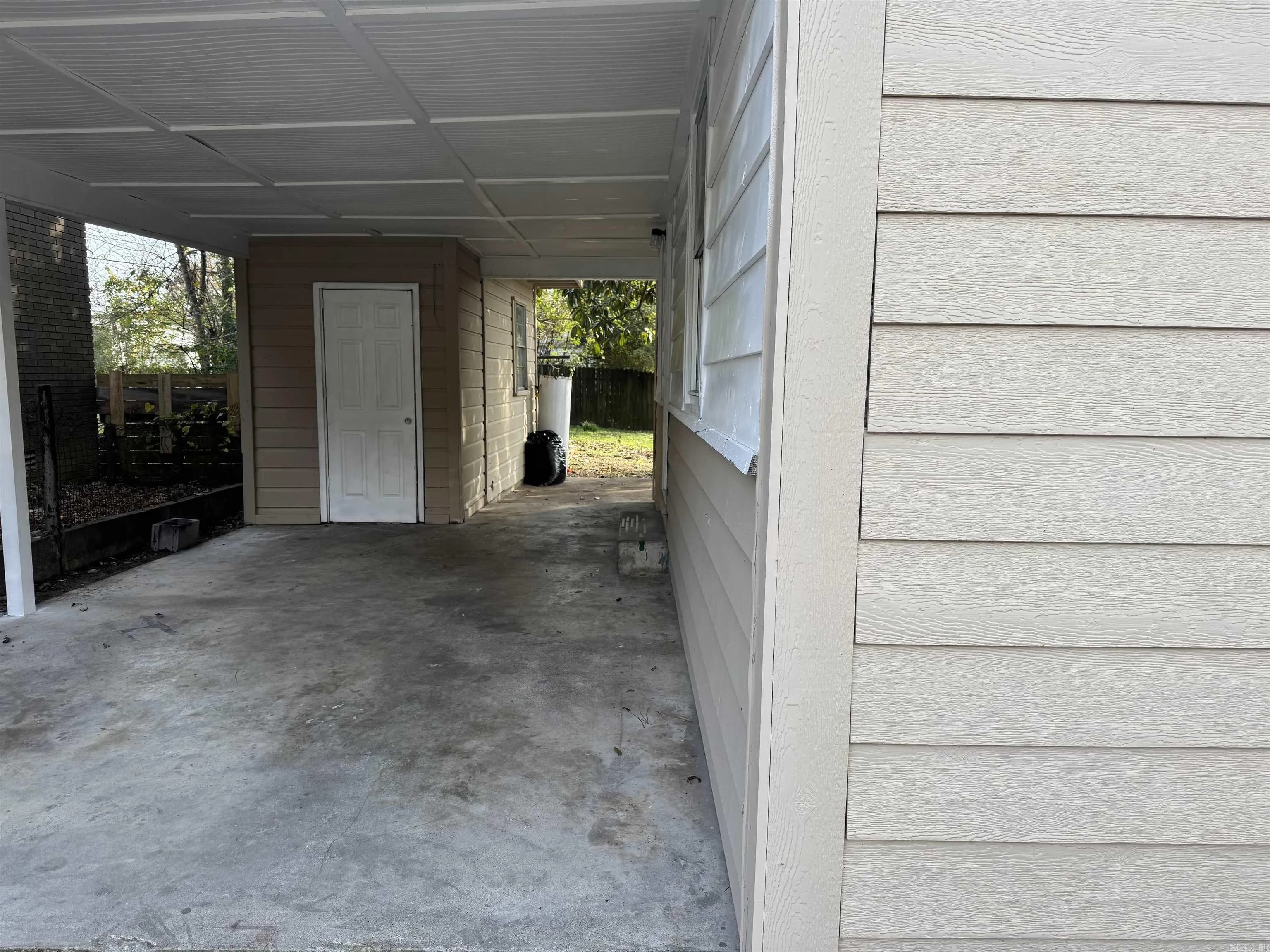 Property at 1001  Montclair - Image 4