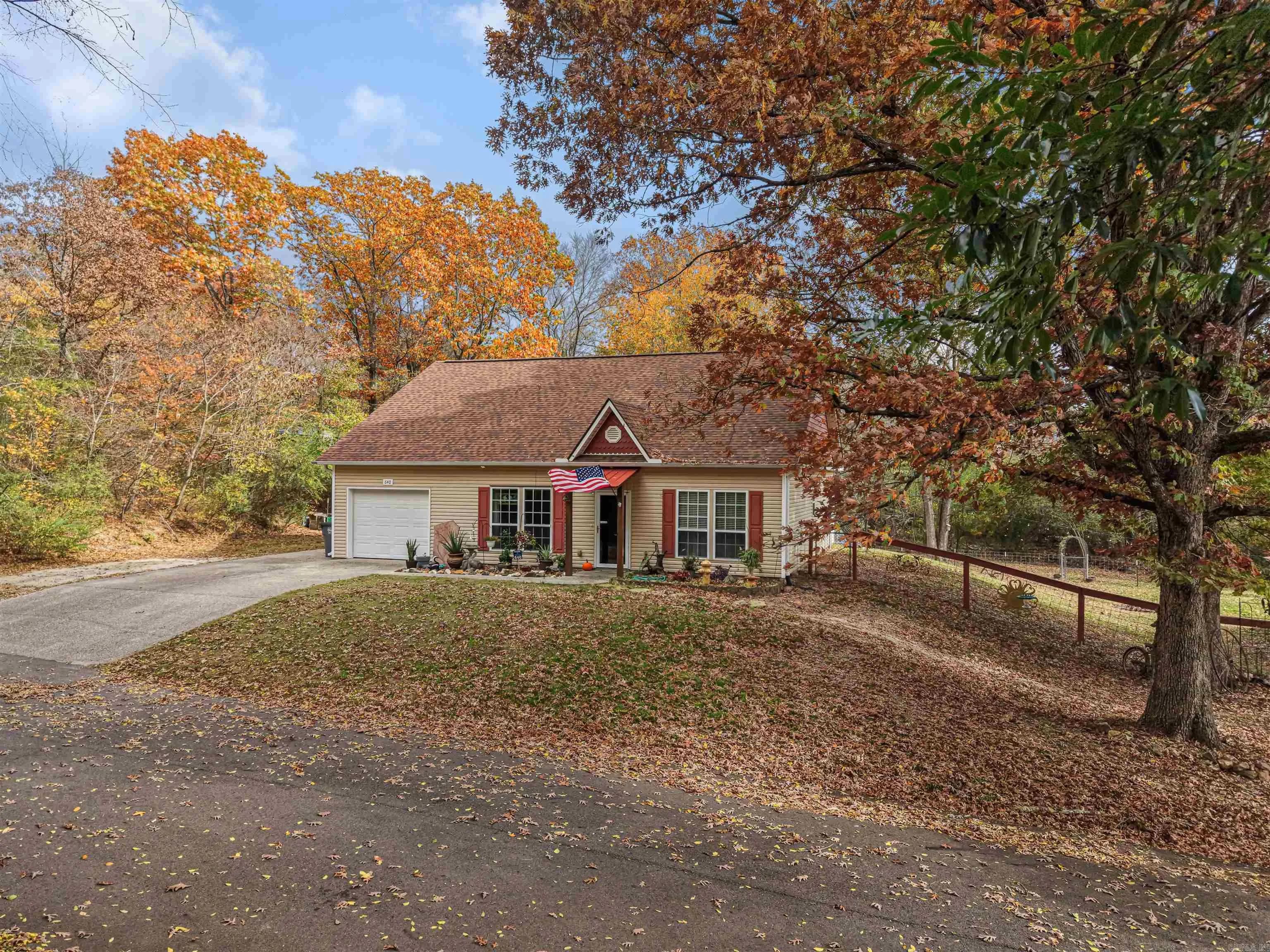 Property at 640  Stover - Image 37