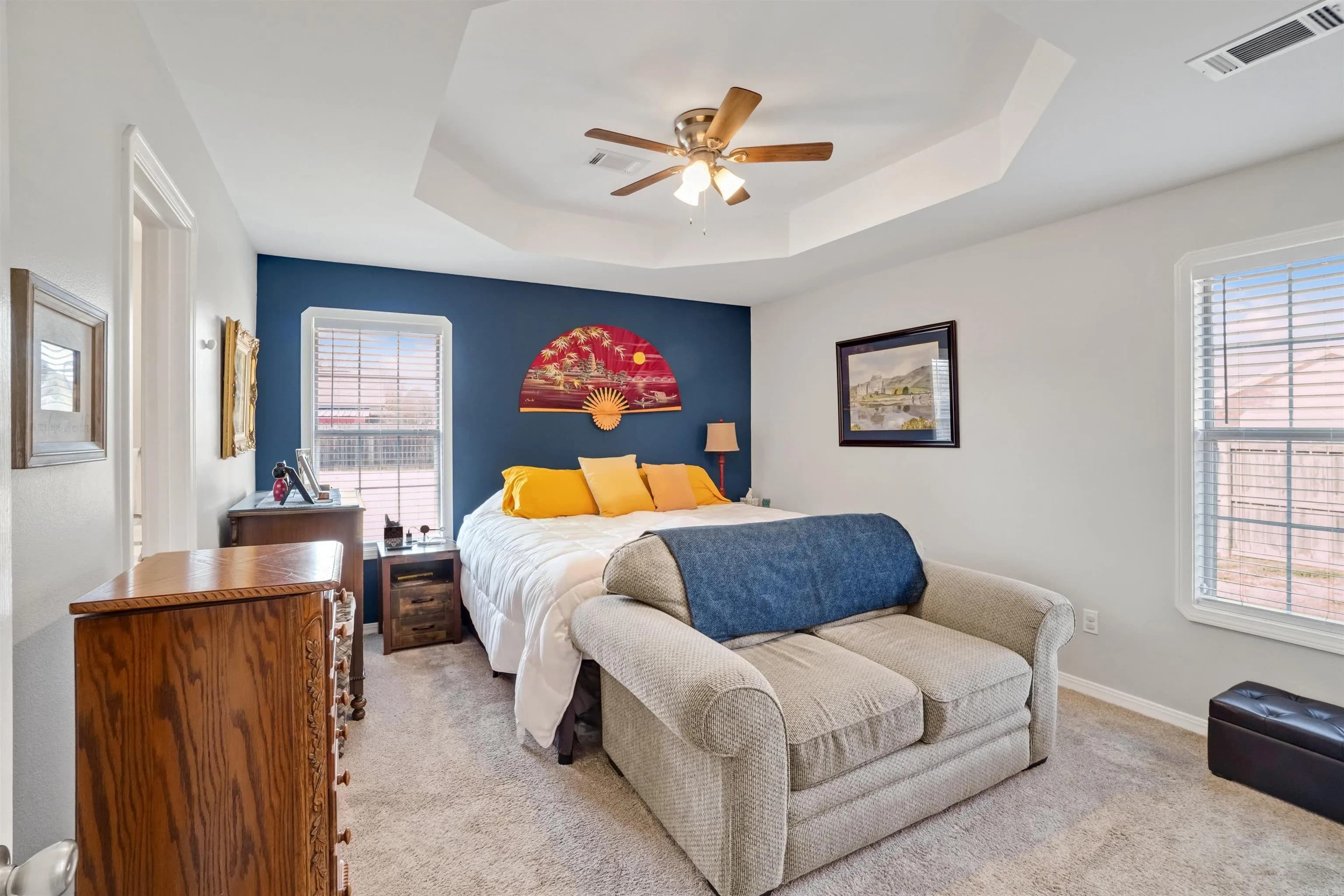 Property at 425  Cheyenne - Image 11
