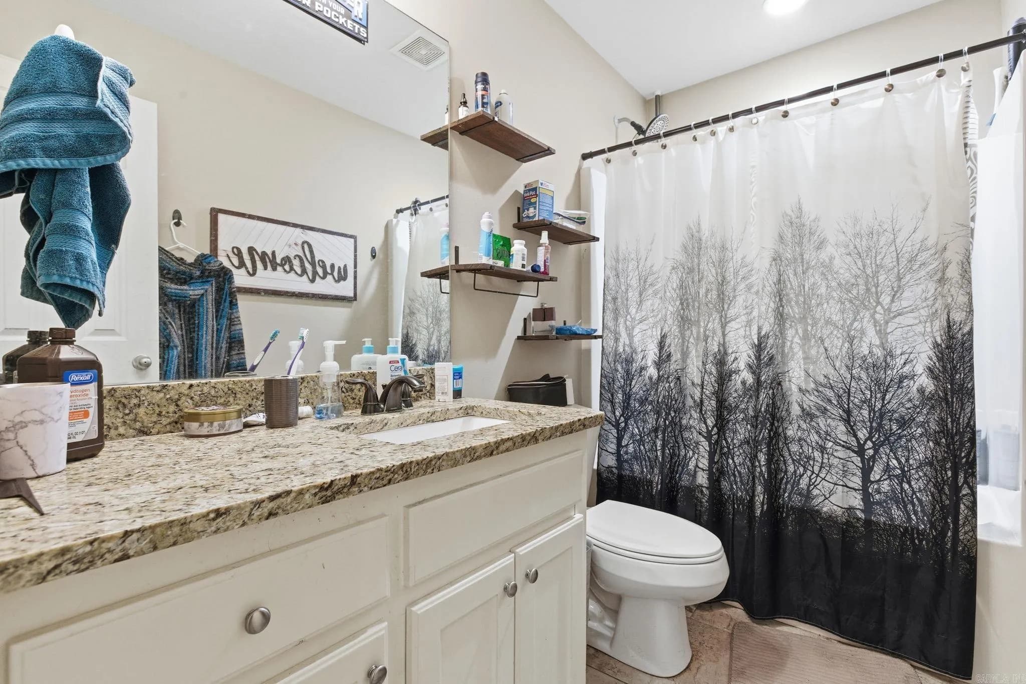 Property at 417 S Shady - Image 12