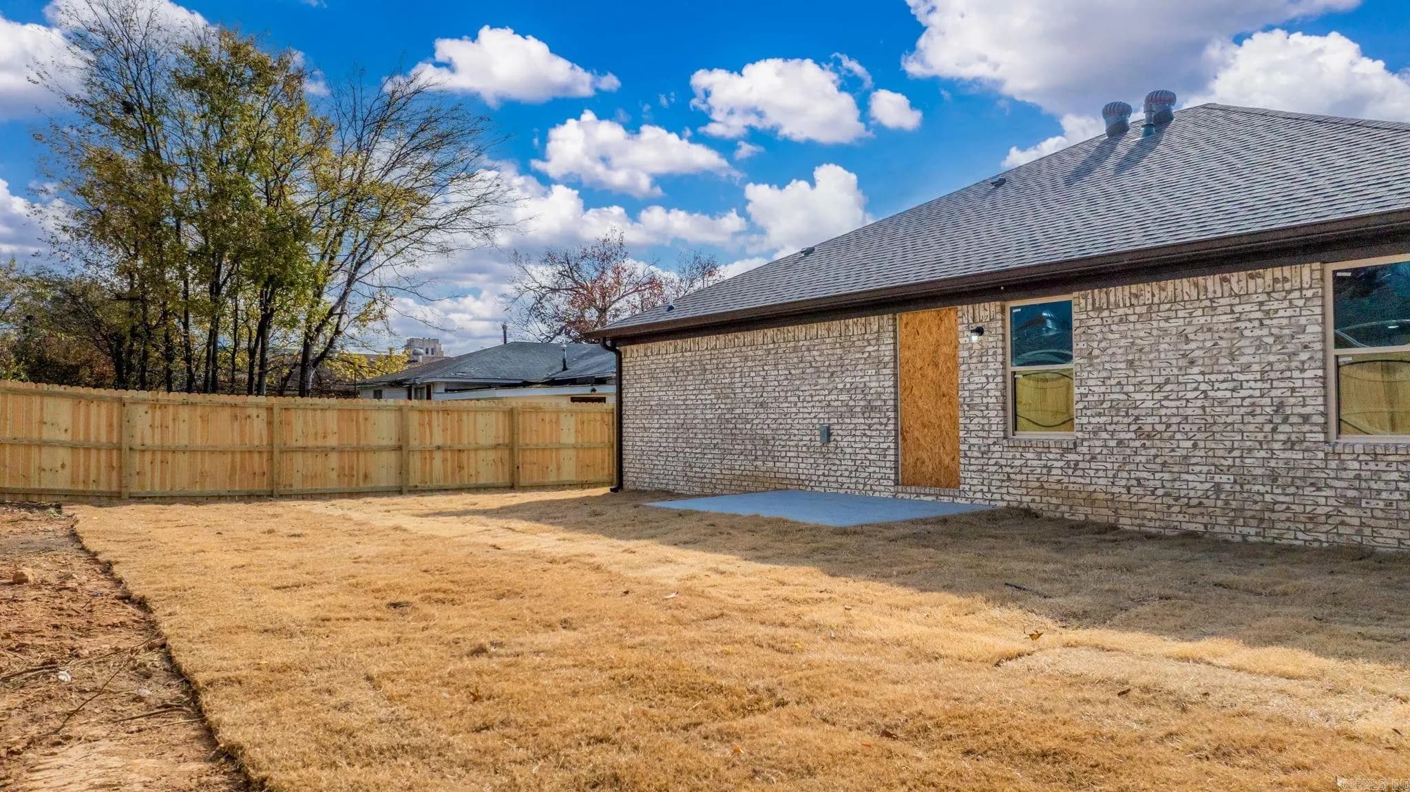 Property at 421 W 24th - Image 24