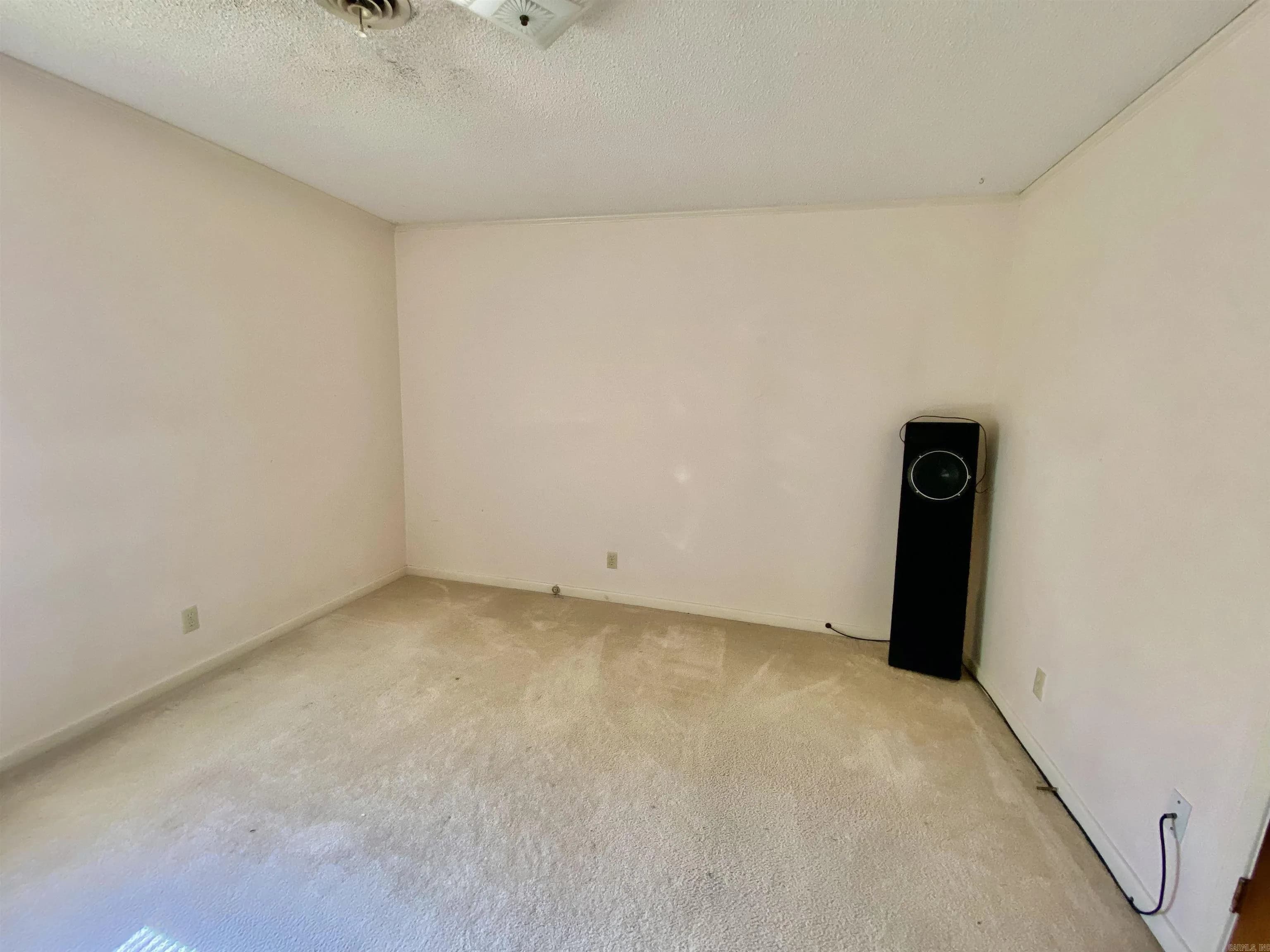 Property at 1341  Peppertree ln. - Image 9