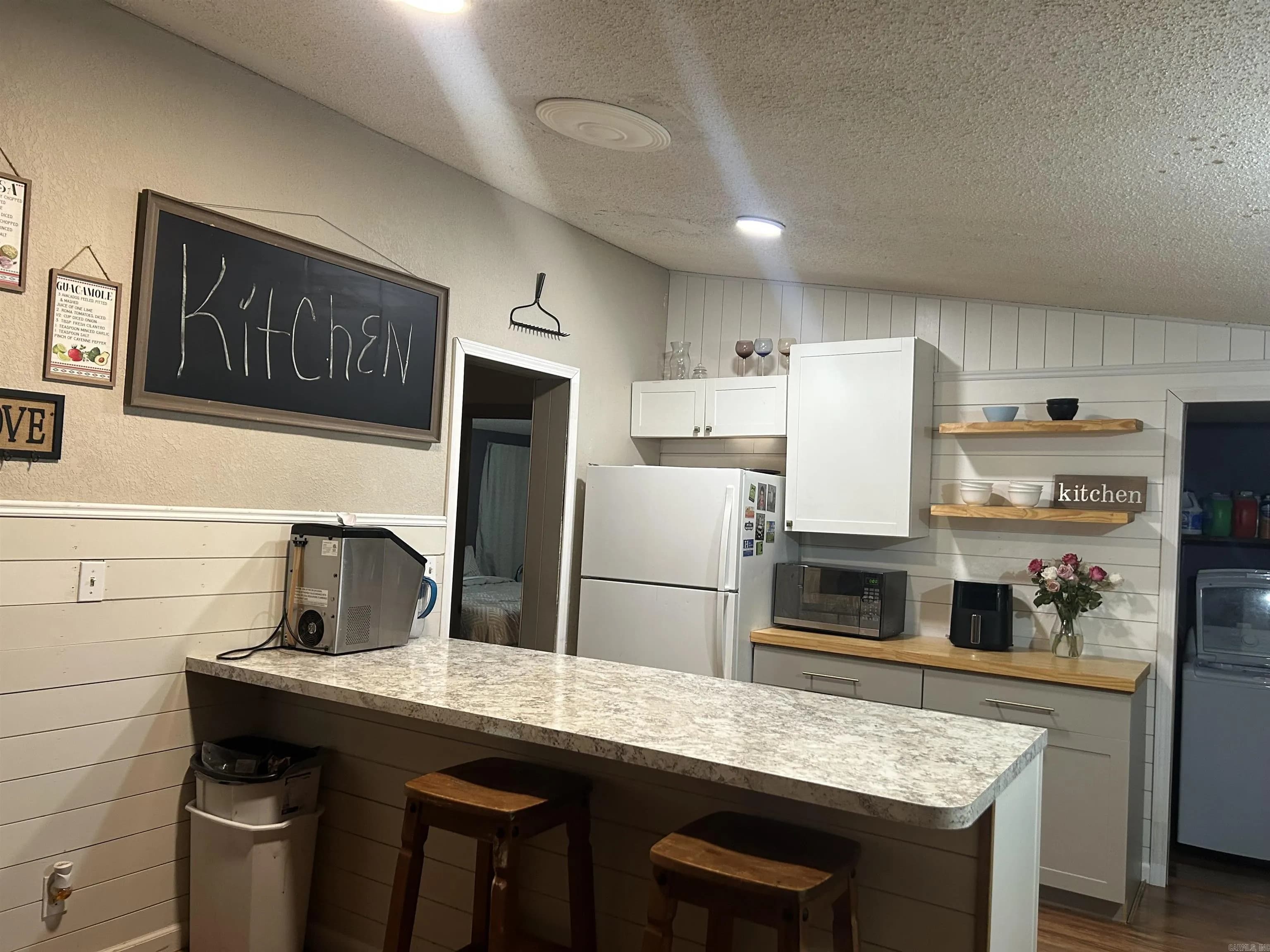 Property at 409  River dr - Image 6