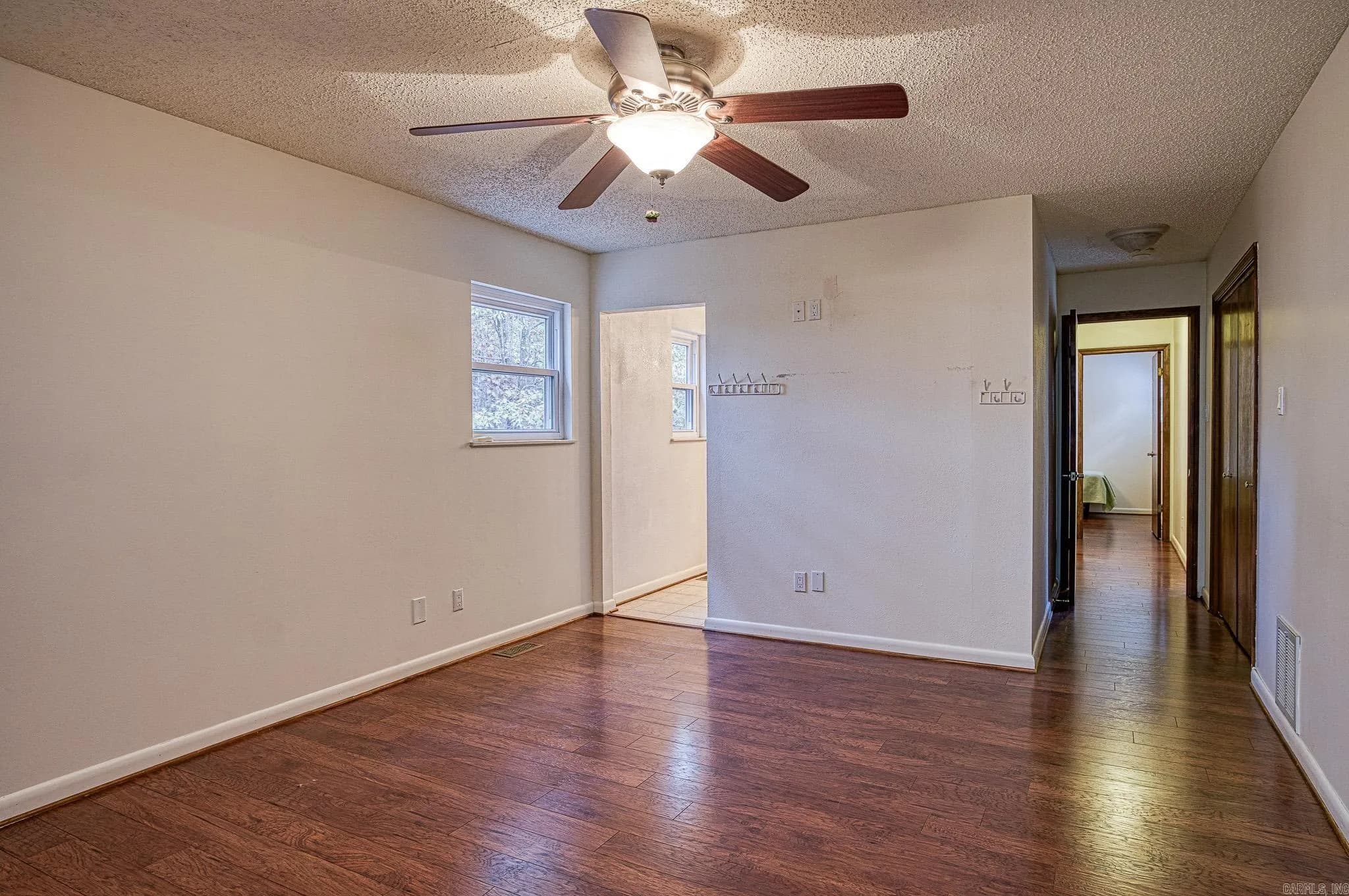 Property at 49  Cordoba - Image 23