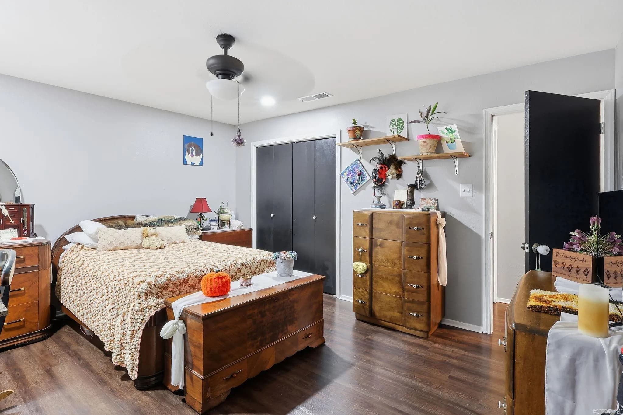 Property at 5603  Dublin - Image 17