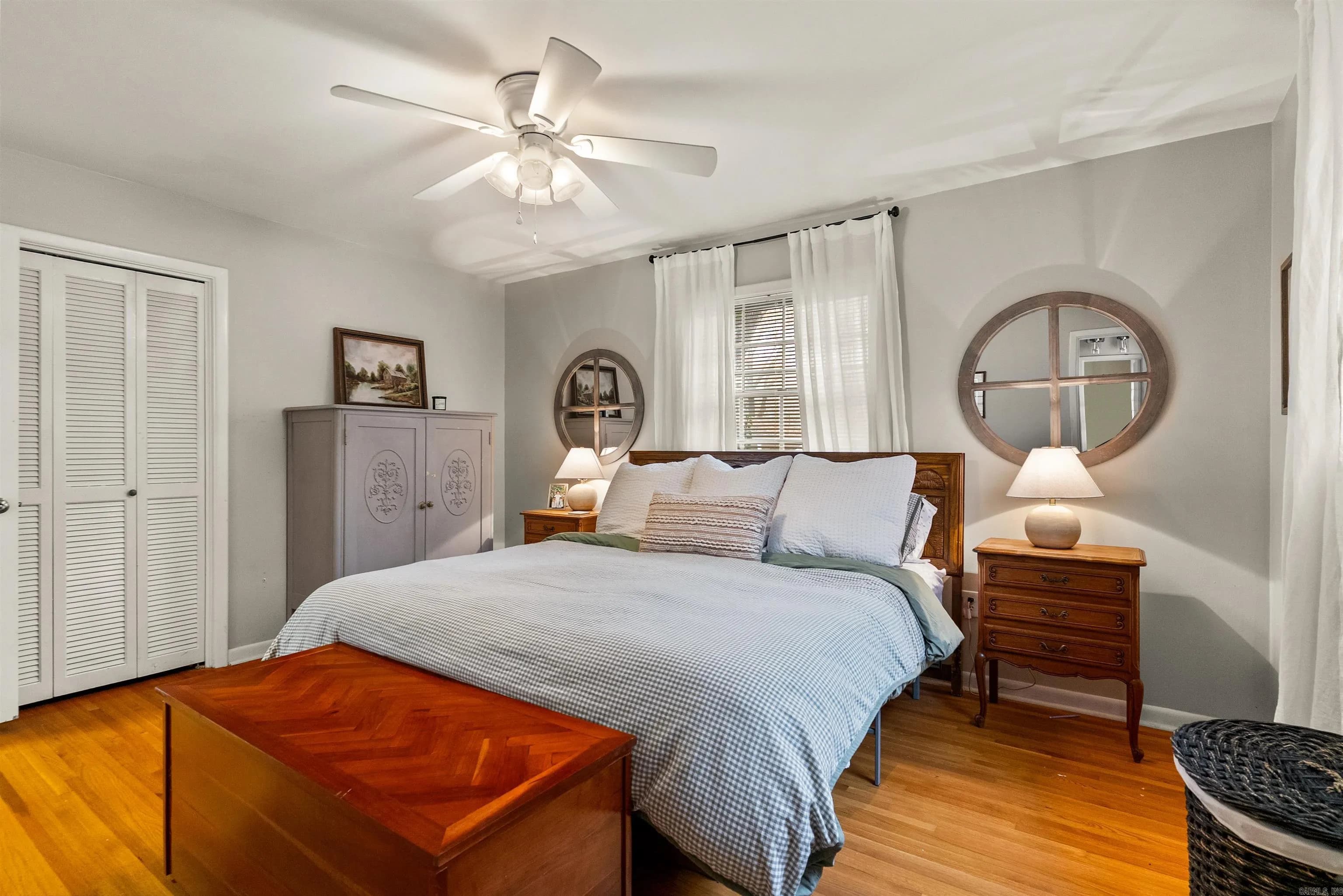 Property at 901 E 53rd place - Image 22