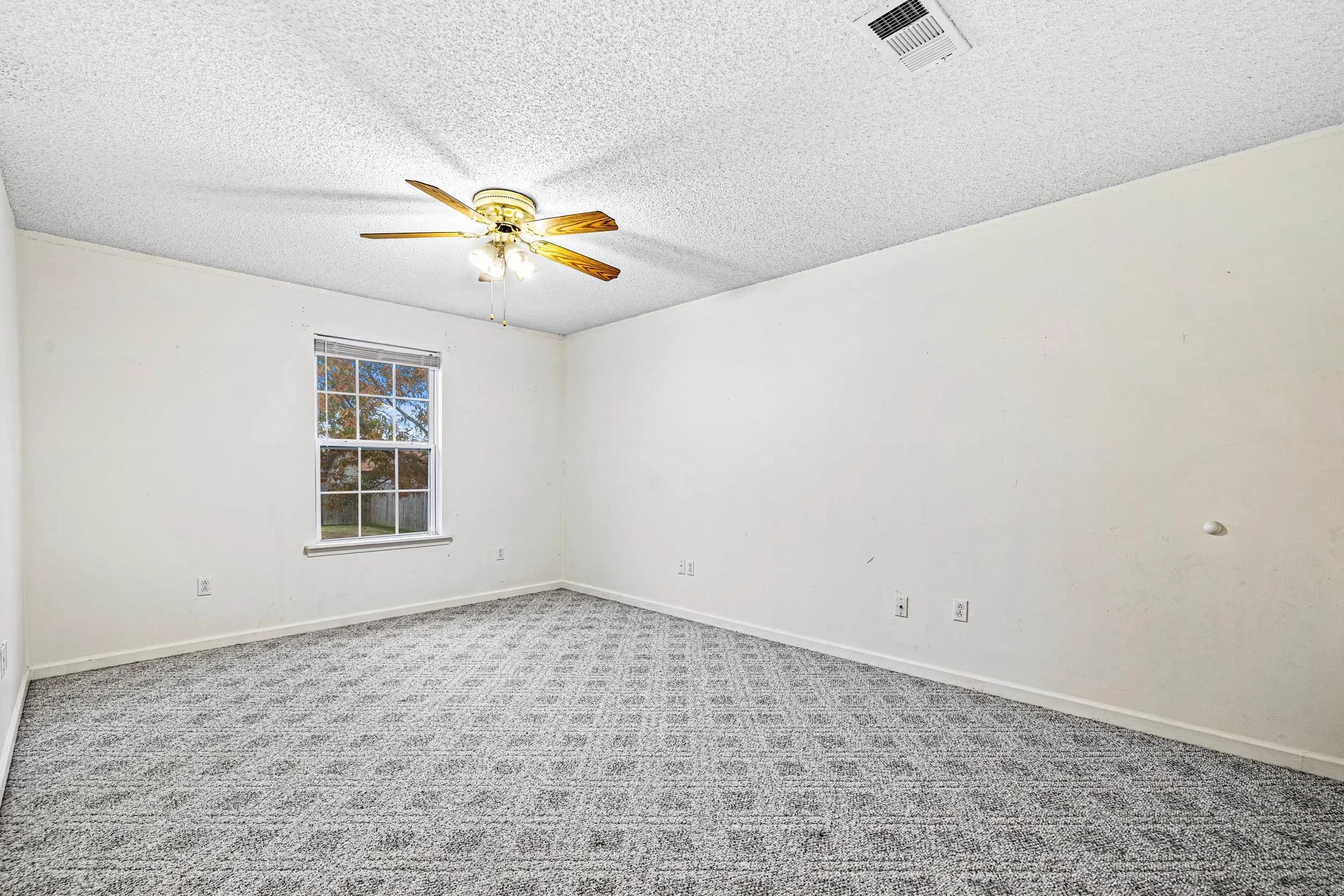 Property at 204  Oak view drive - Image 31