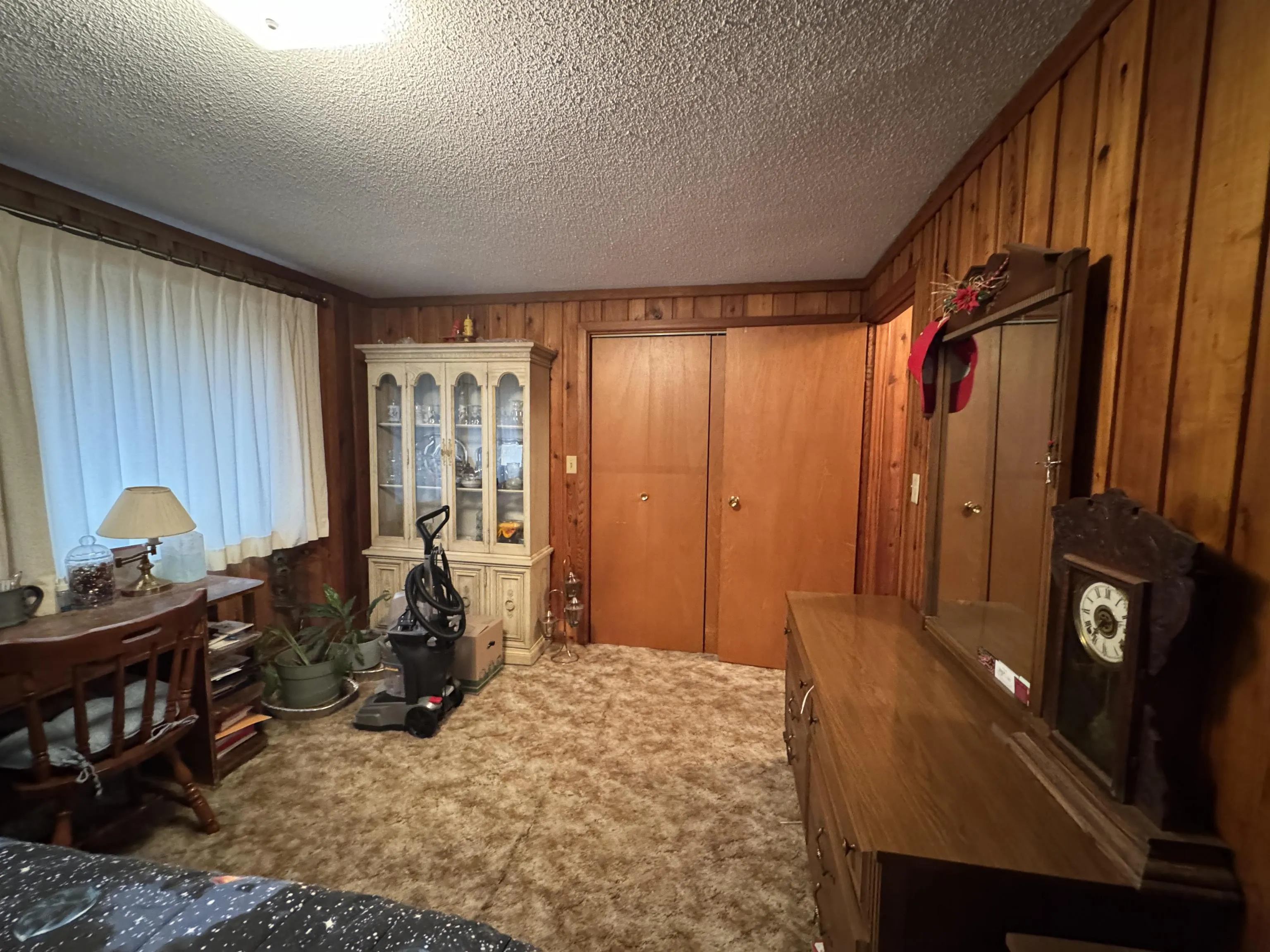 Property at 410 N Cheyenne drive - Image 19
