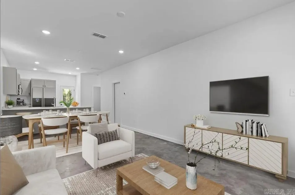Property at 1517 W 15th - Image 6