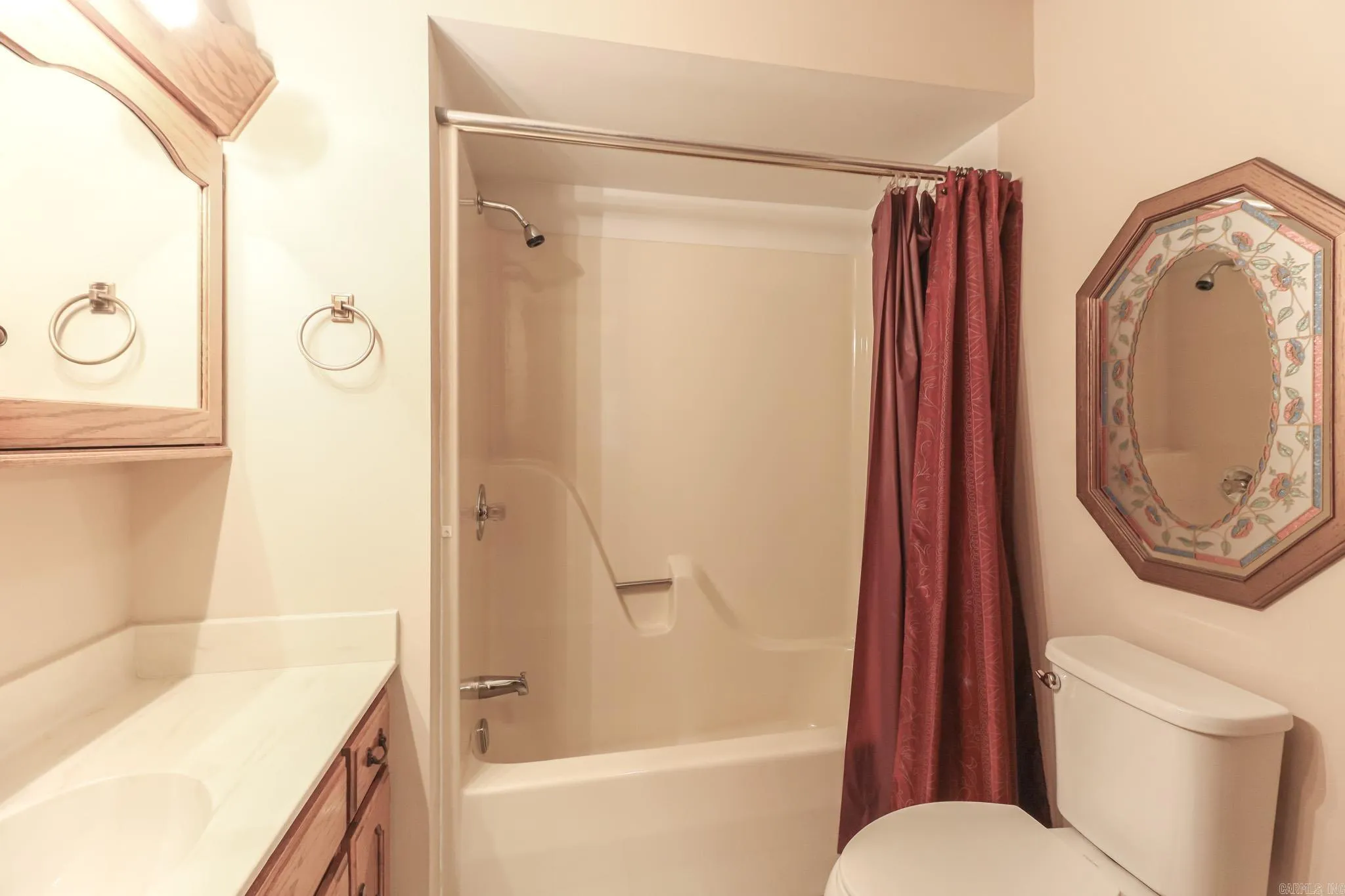 Property at 1101  Oriole - Image 12